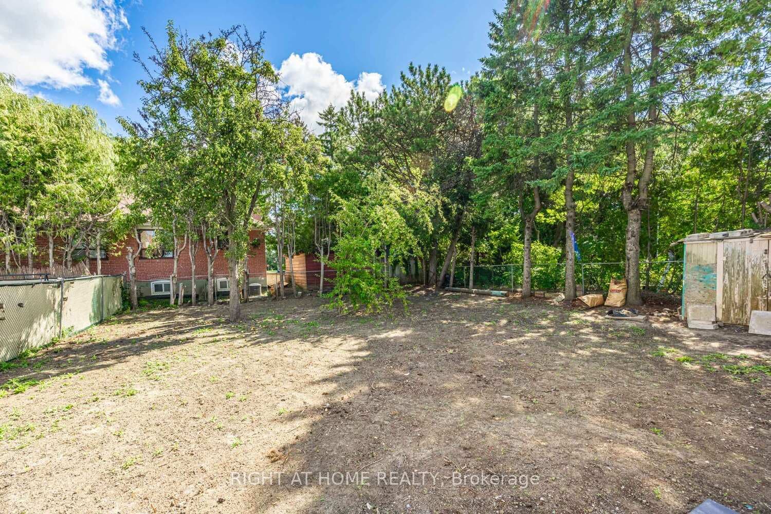 225 Essex Avenue Unit lower Unit photo 14