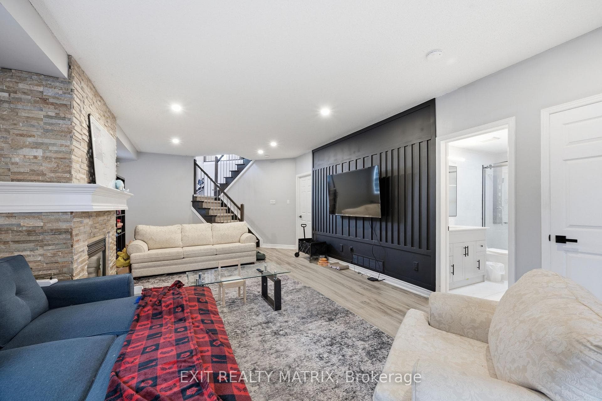 1511 Rumford Drive photo 8