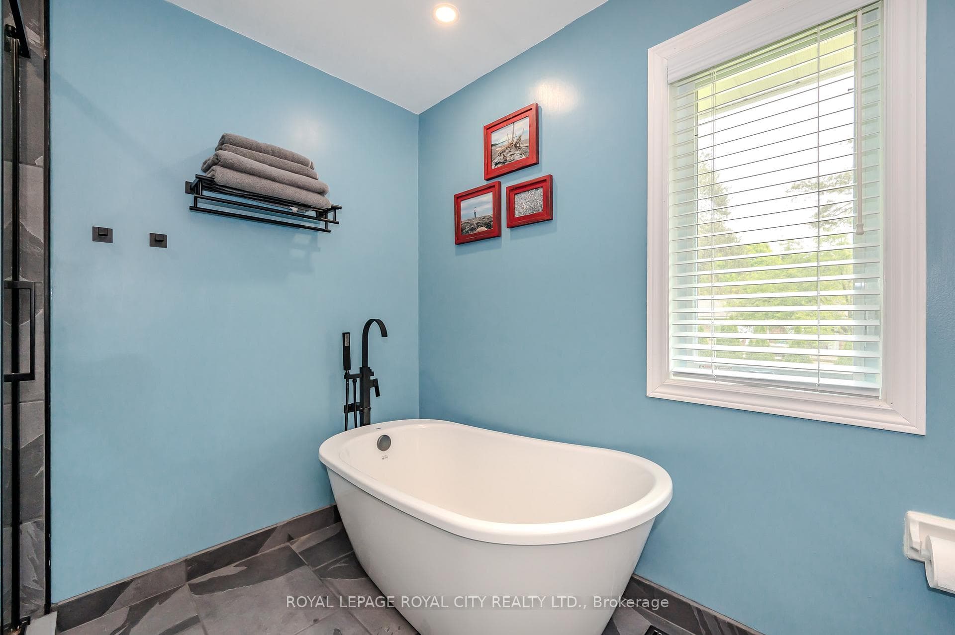 89 William Street photo 20