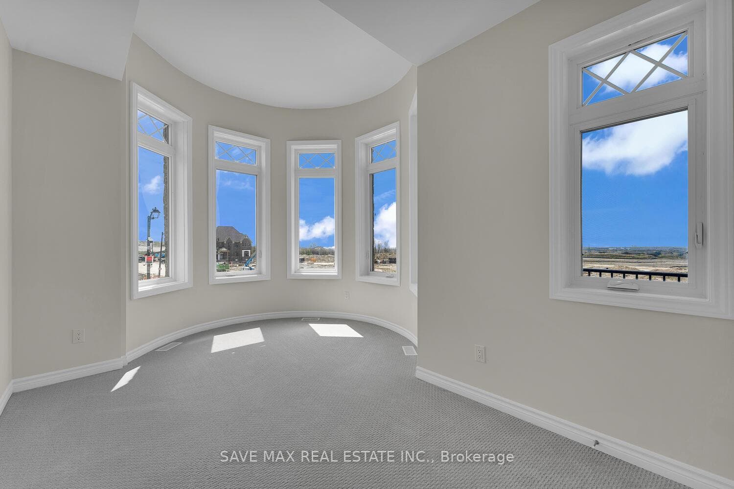 1024 Suddard Avenue photo 35