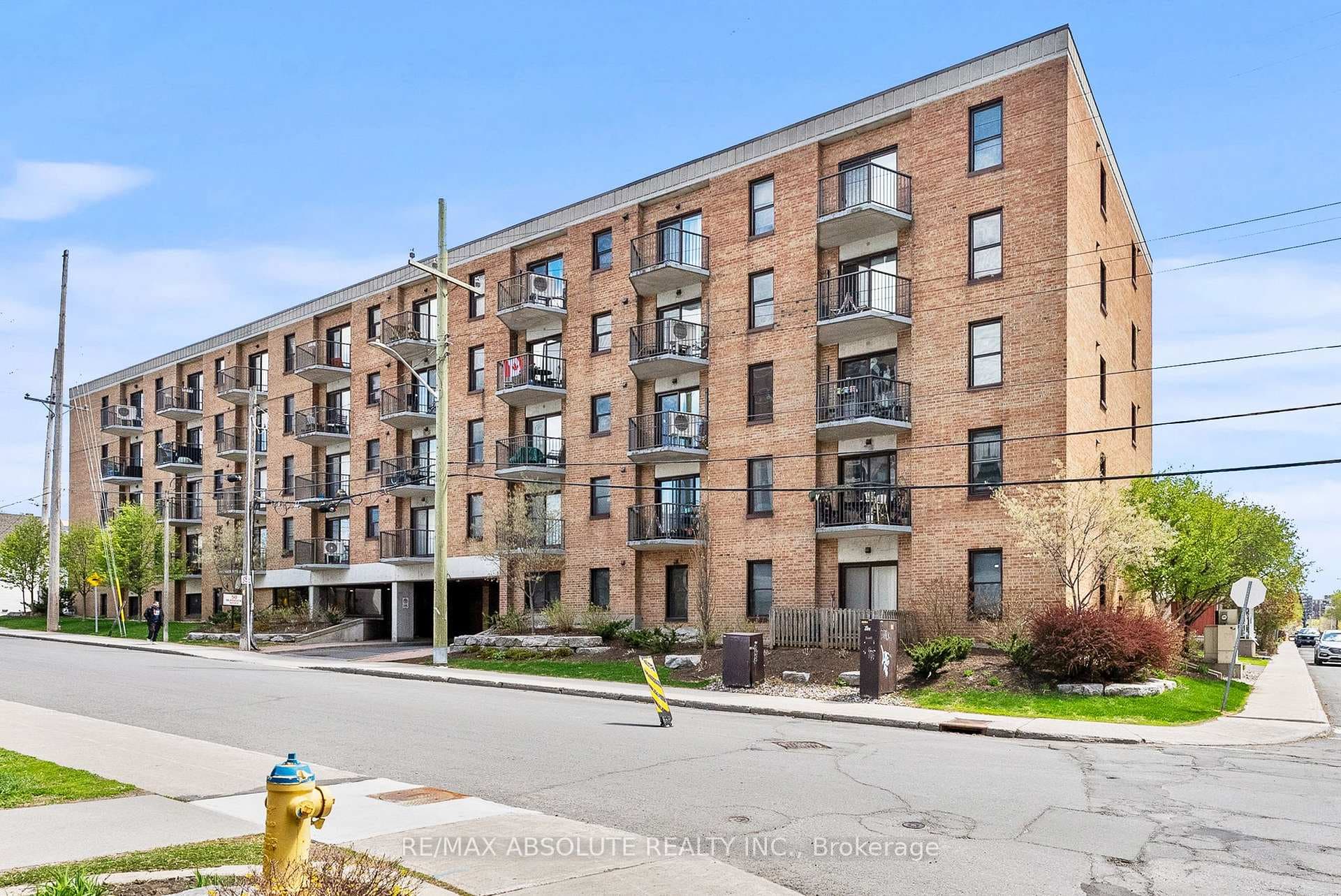 50 Burnside Avenue Unit 406 photo 1