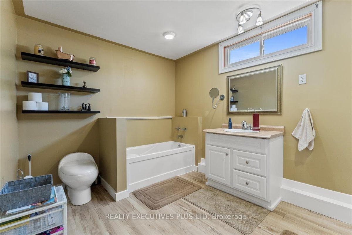 813 Port Maitland Road photo 20