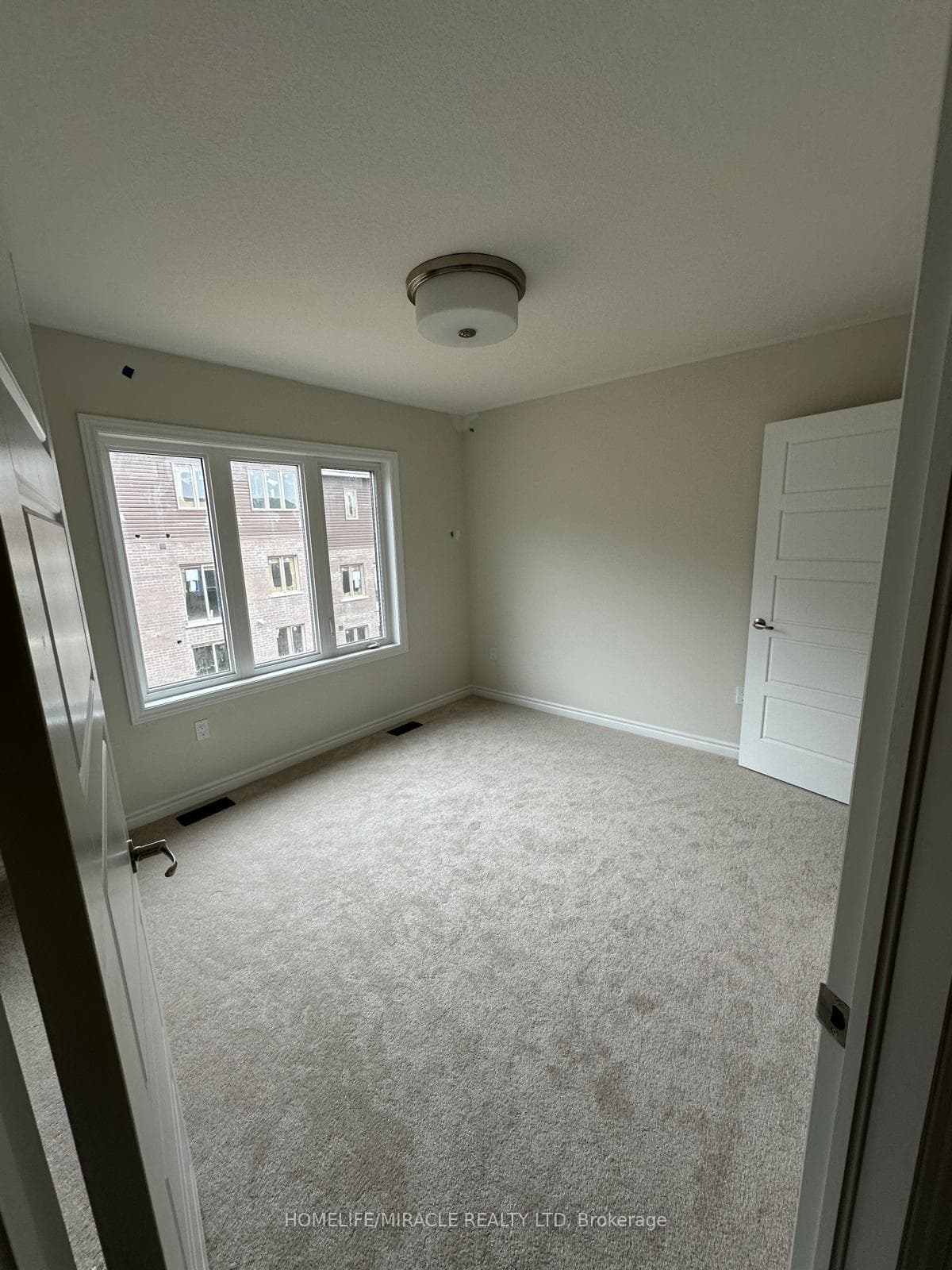620 Colborne Street Unit 76 photo 22