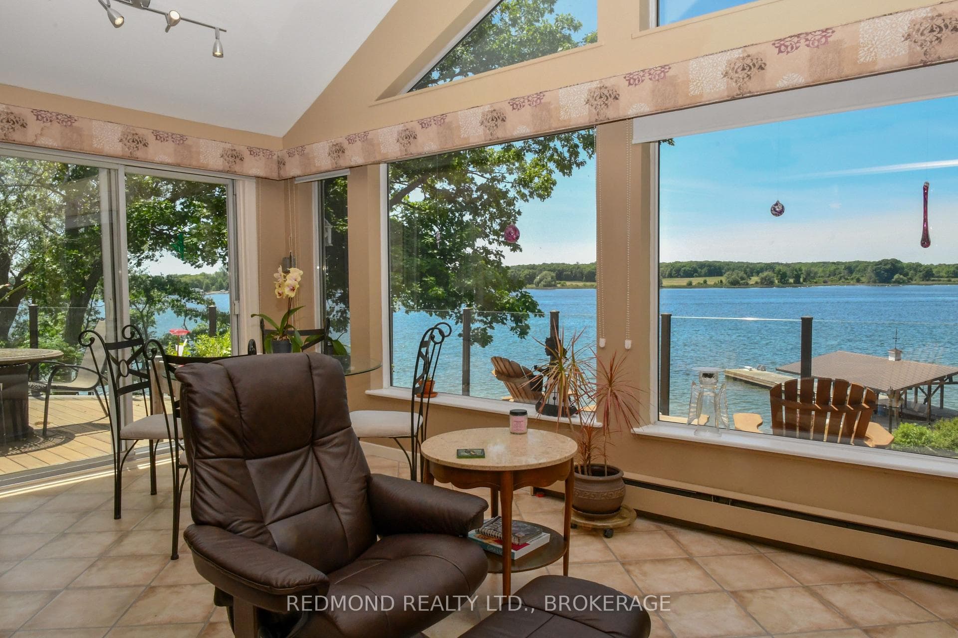 333 Howe Island Ferry Road photo 15