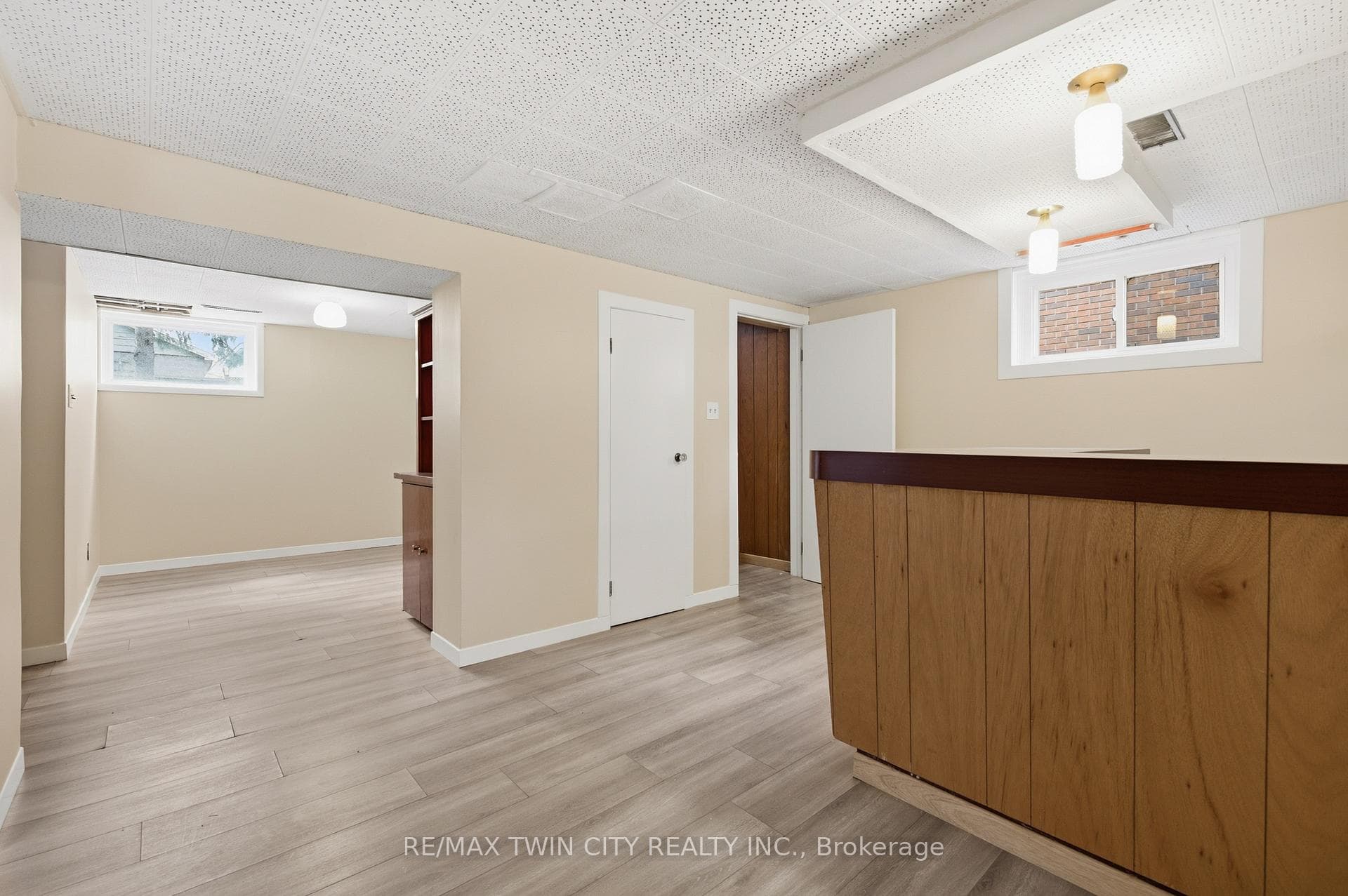 58 LOWREY Avenue photo 27