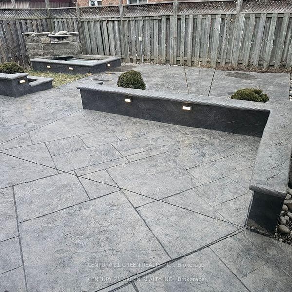 76 Metzak Drive photo 22