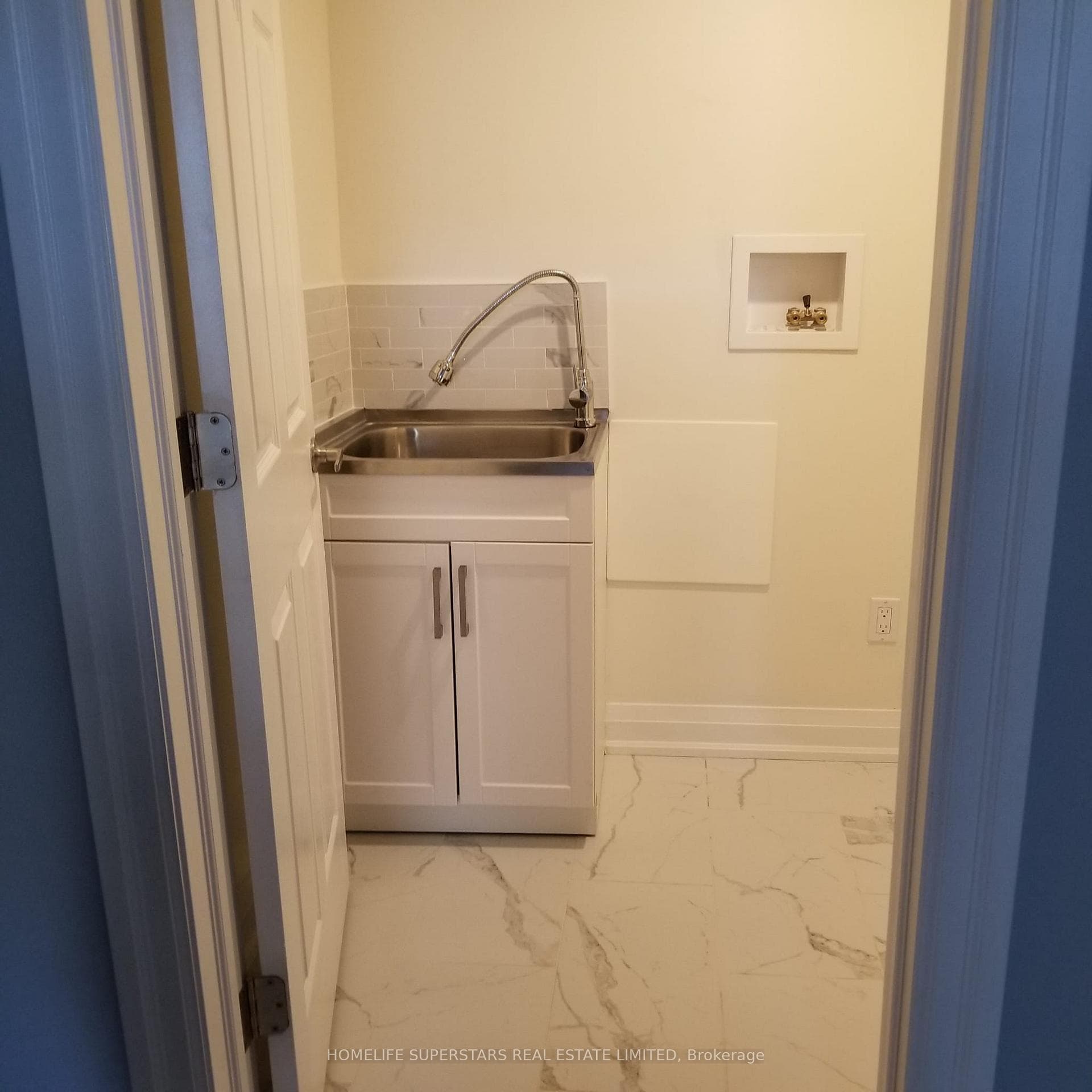 55 Glen Abbey Trail Unit Bsmt. photo 16