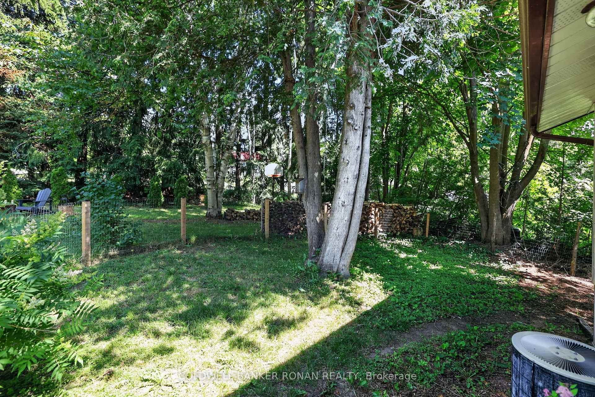 16 Dean Road photo 37