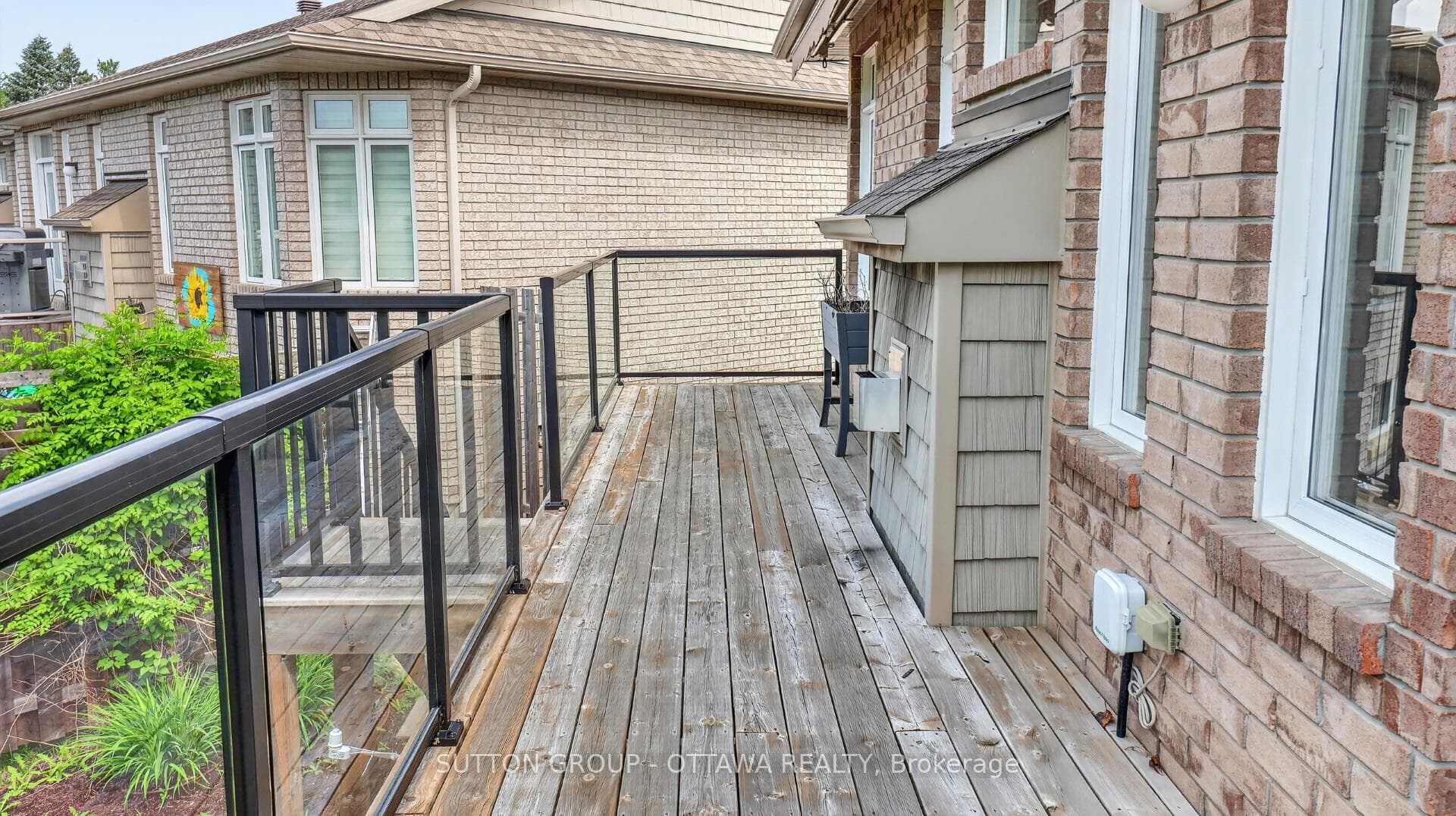 104 Passageway Private photo 44
