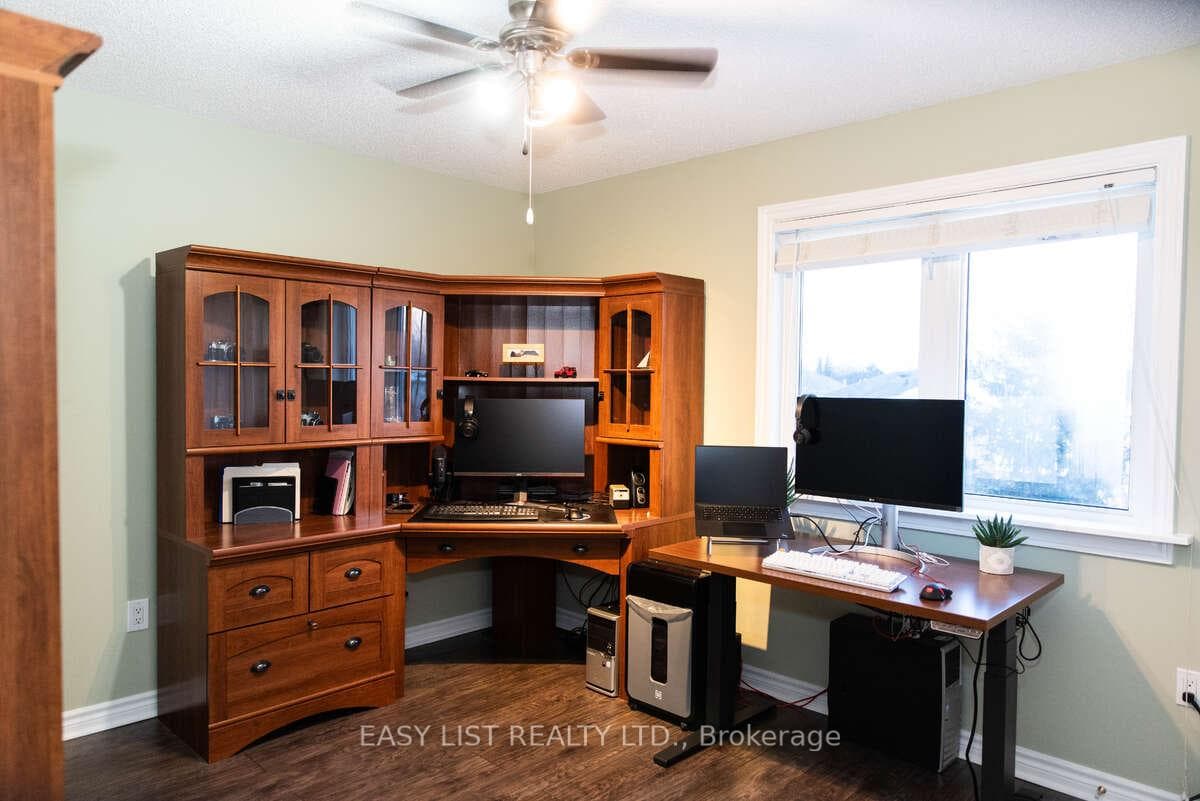 27 Laurelbank Crescent photo 17