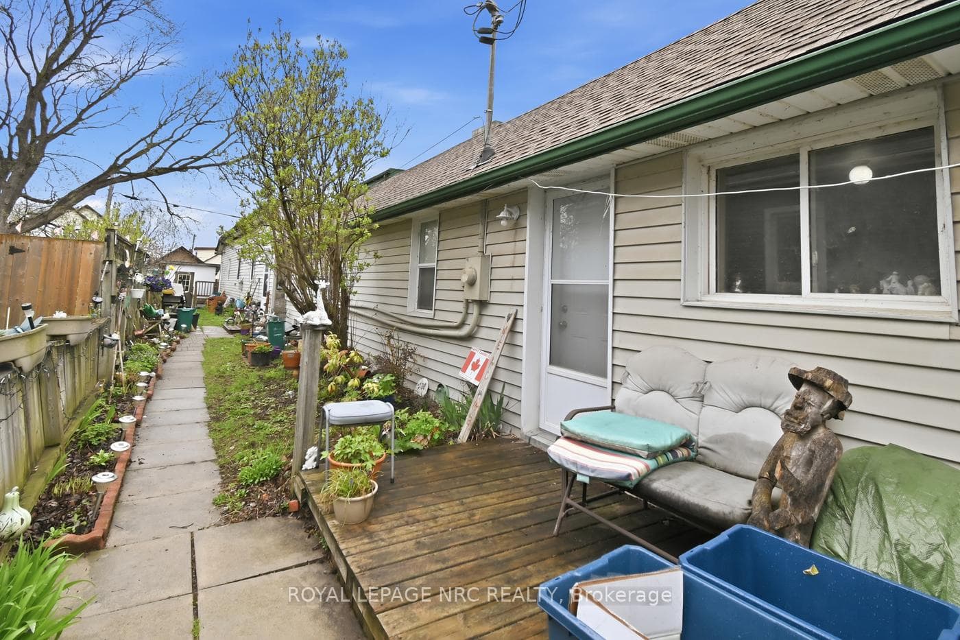 166 Mitchell Street photo 24