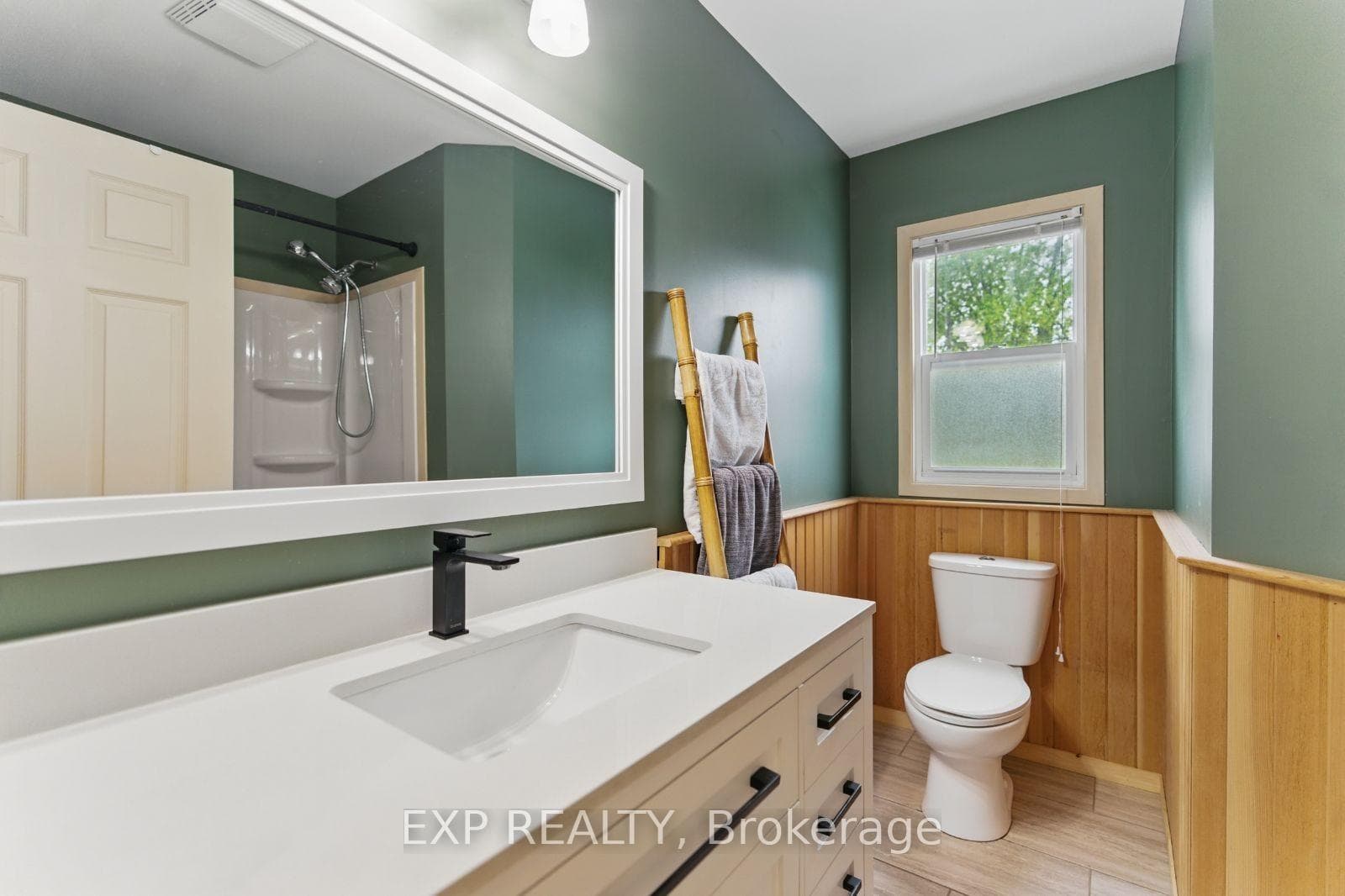 104 SCHOLFIELD Avenue photo 12