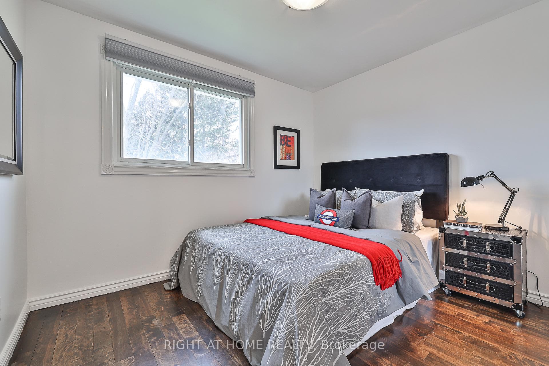 668 Cumberland Avenue photo 19