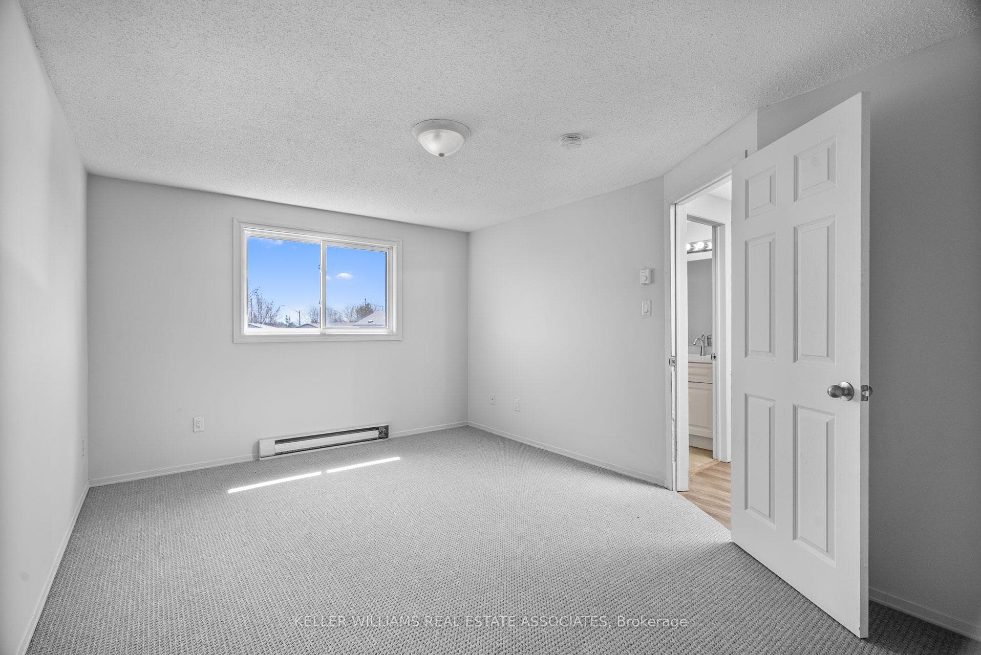 10 Hill Street photo 18