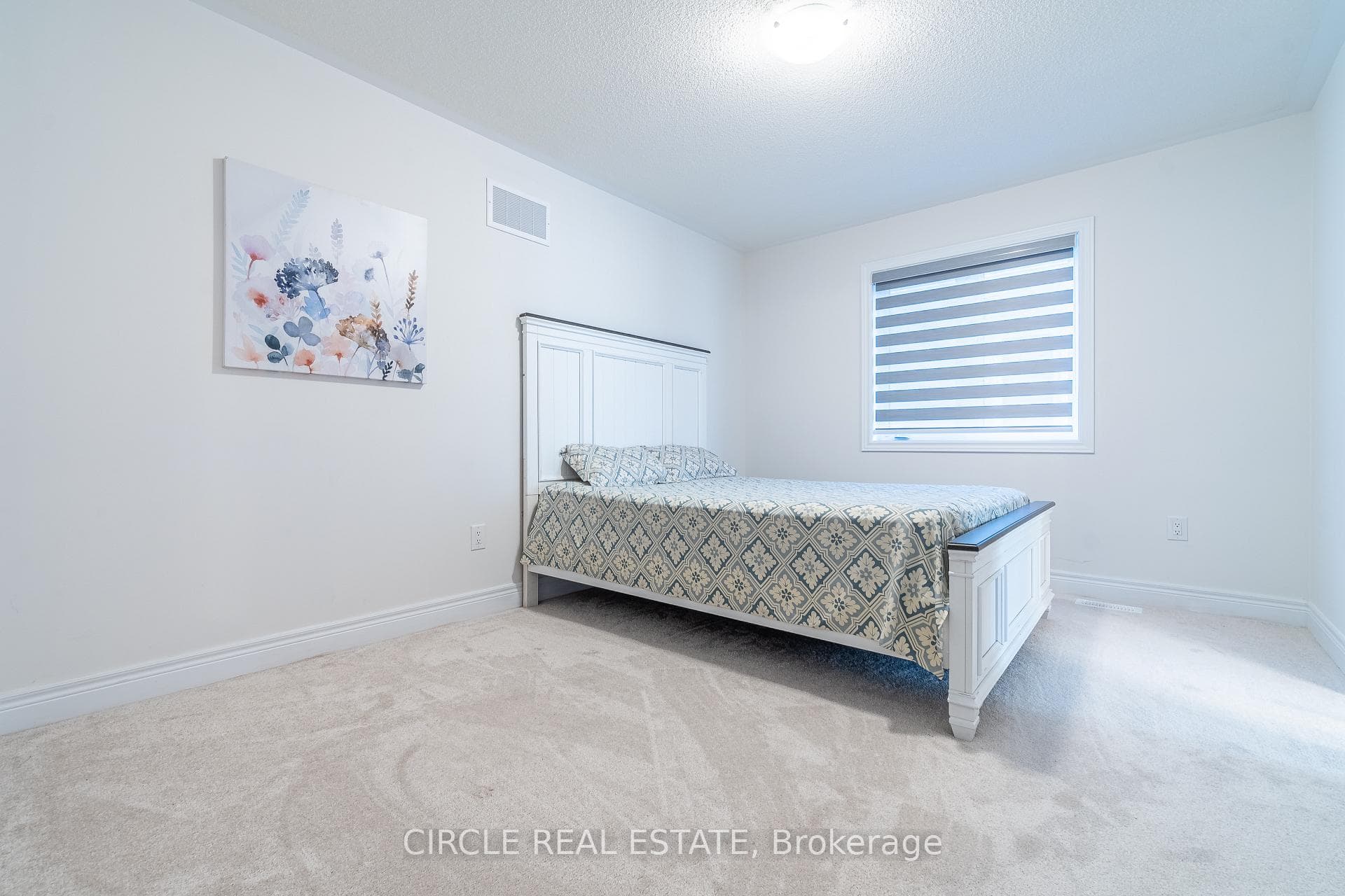4 Branigan Crescent photo 16