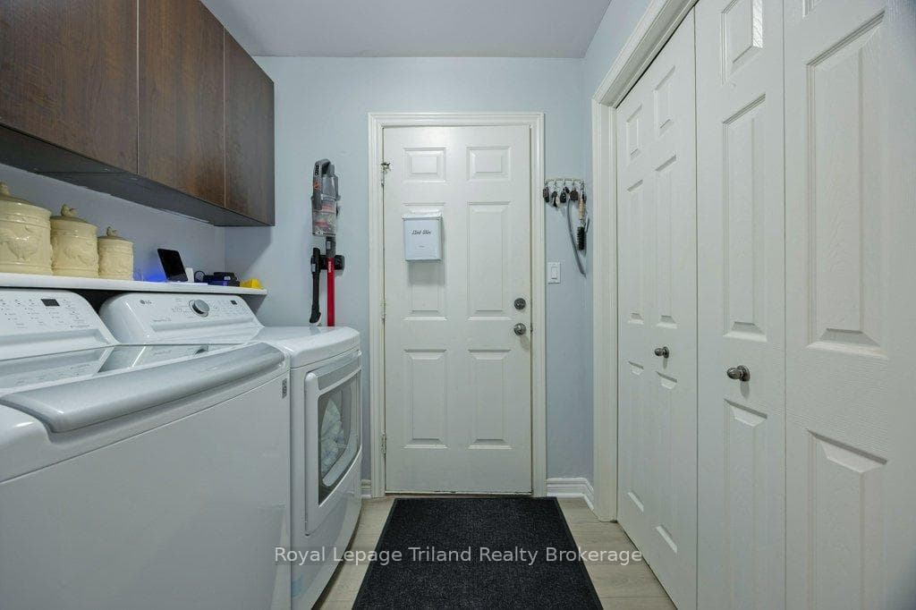 12 Graydon Drive photo 18