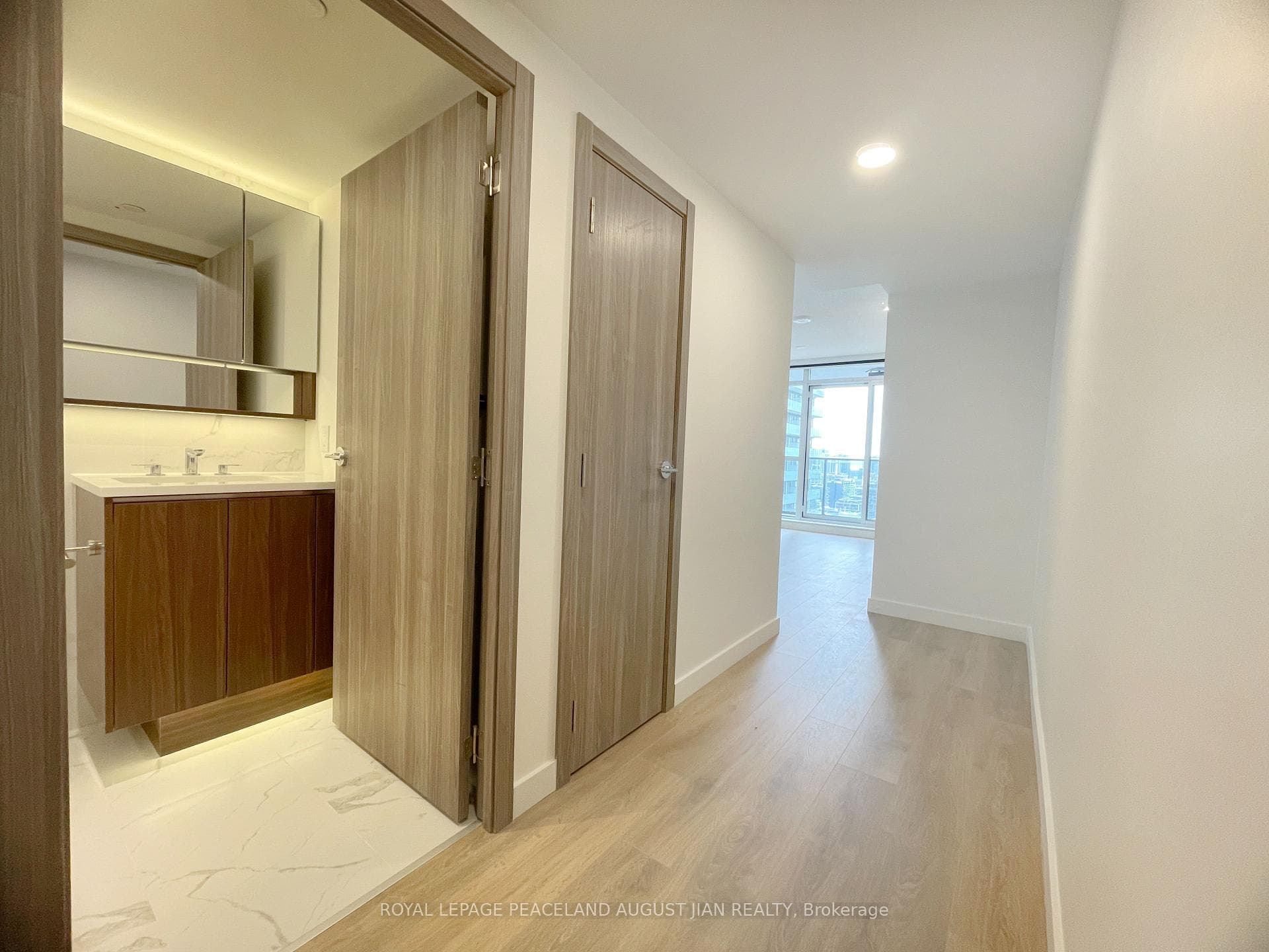 38 Widmer Street Unit 3507 photo 3