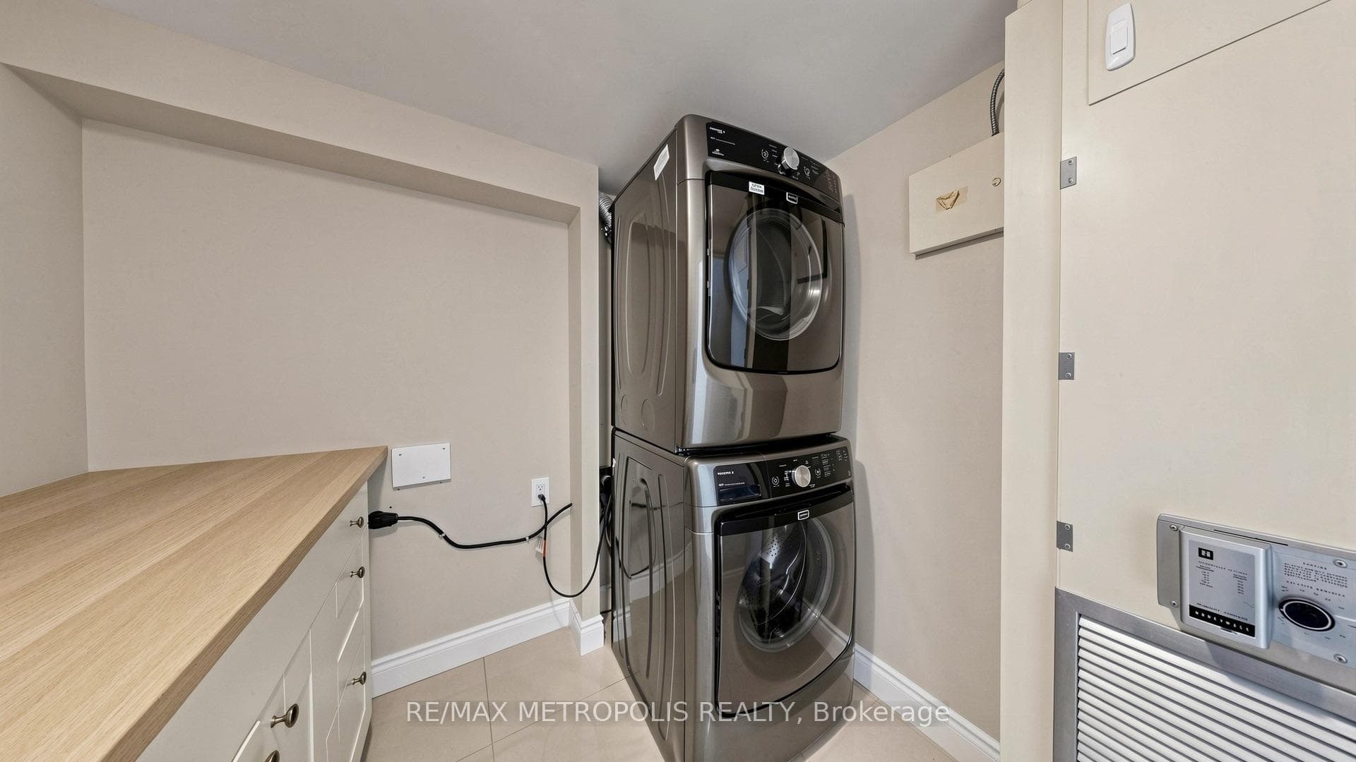 1300 BLOOR Street Unit 1803 photo 8