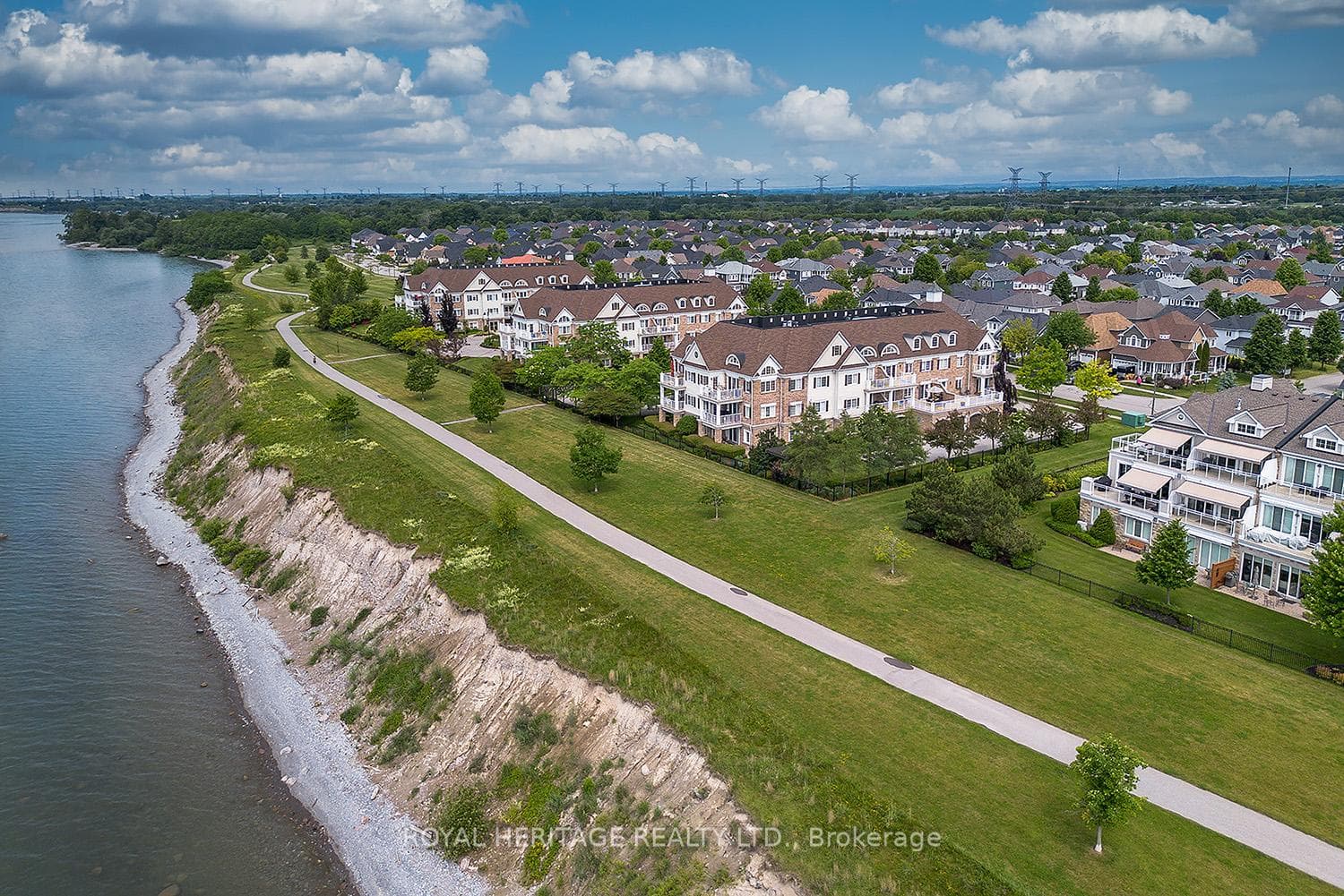 375 Lakebreeze Drive Unit 207 photo 4