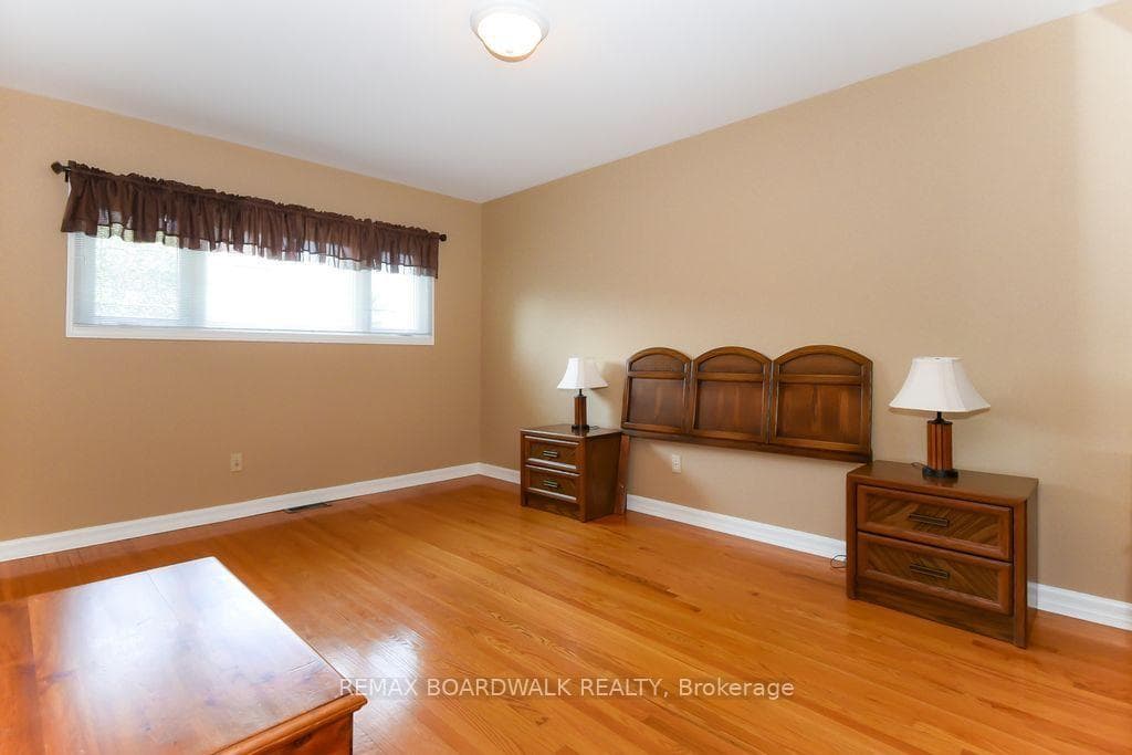 1392 Chartrand Avenue photo 19