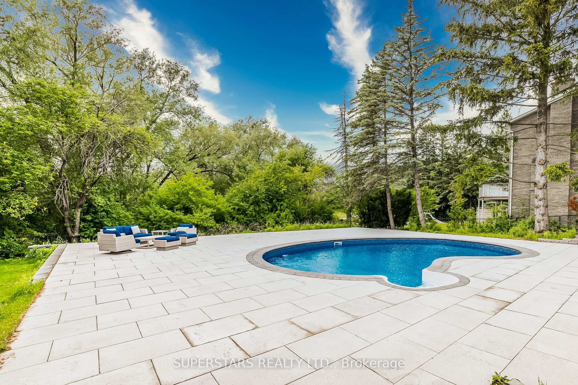 56 Cynthia Crescent photo 45