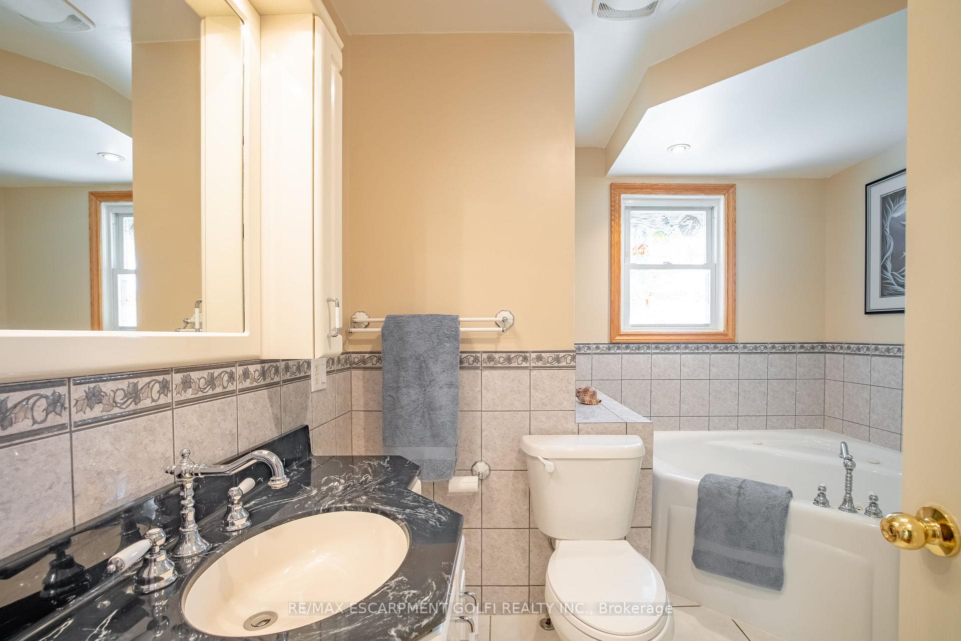 11 Glengarry Road photo 9