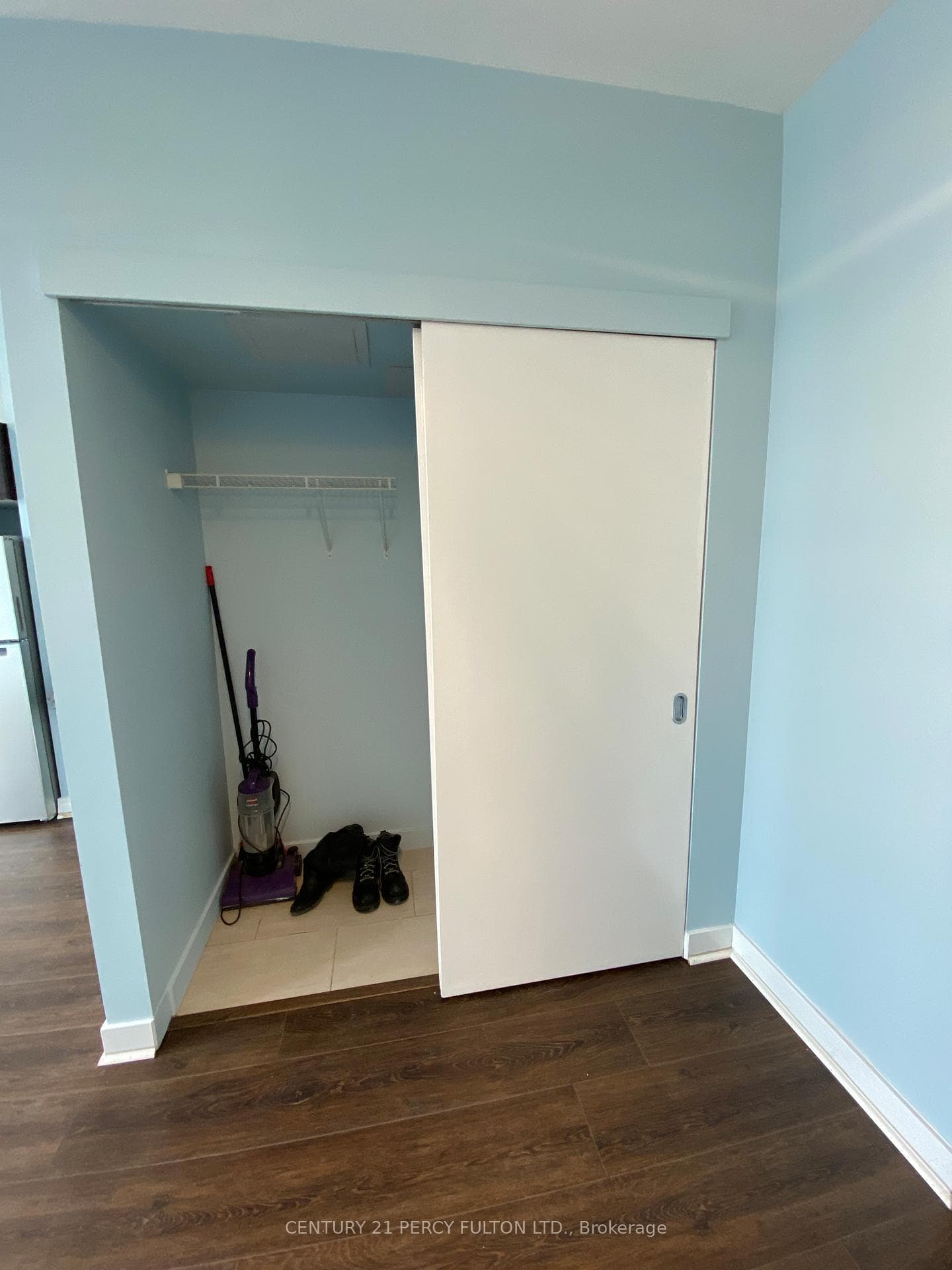 126 Simcoe Street Unit 2207 photo 9