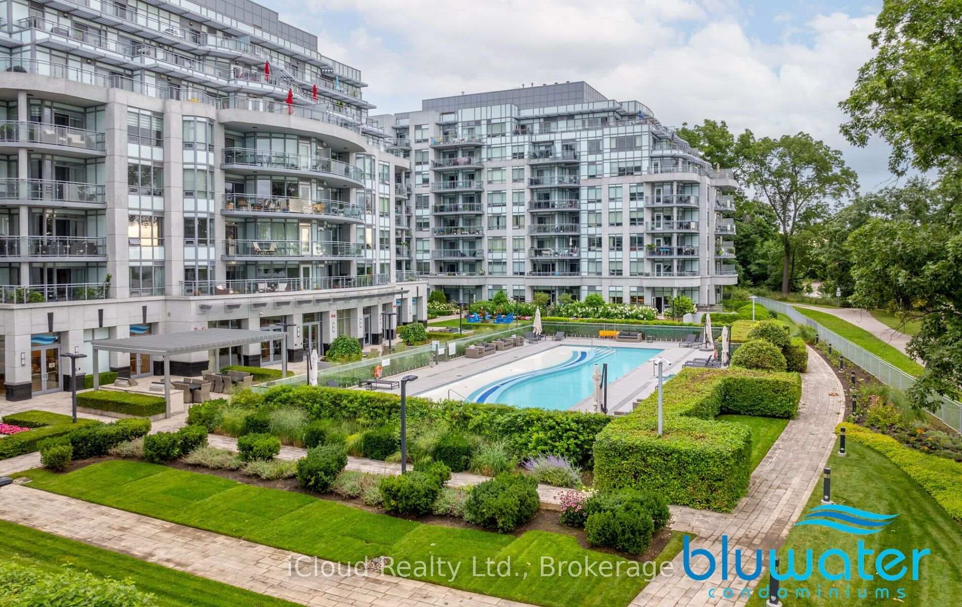 3500 Lakeshore Road Unit 625 photo 2