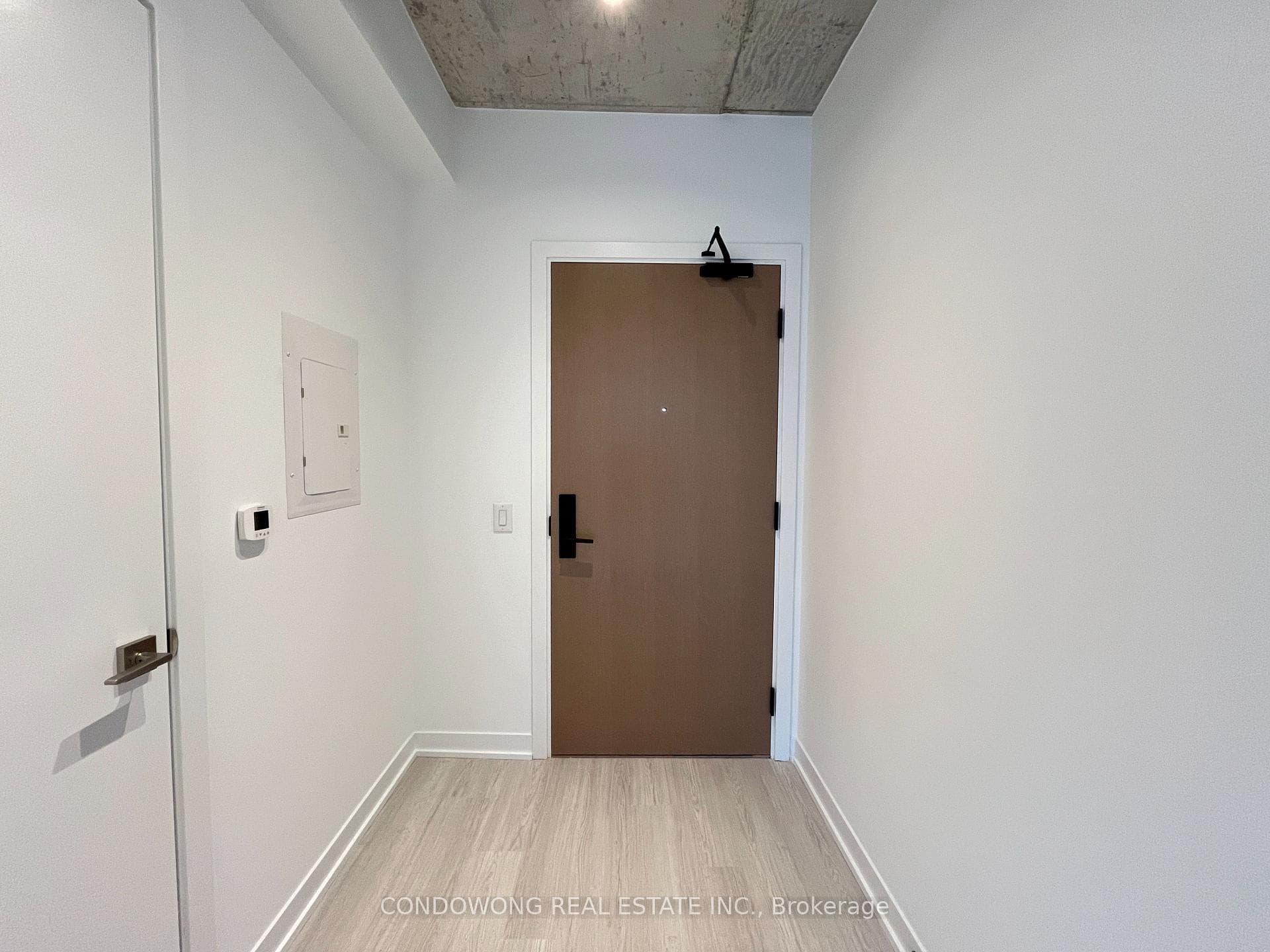 195 McCaul Street Unit 1508 photo 2
