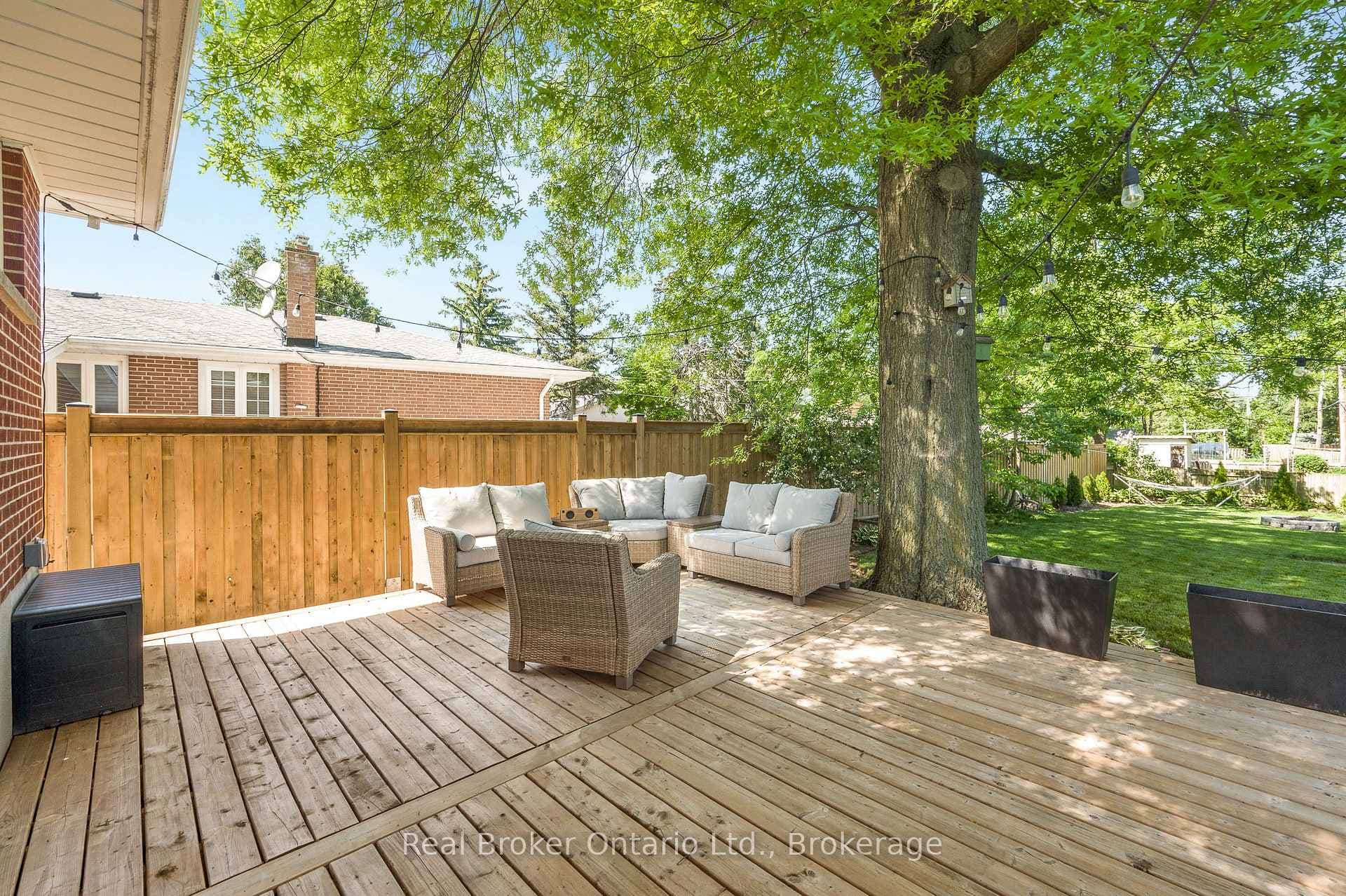 377 Duncombe Drive photo 30