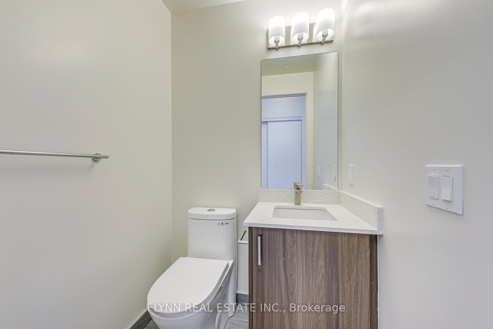 8020 Derry Road Unit 1605B photo 17