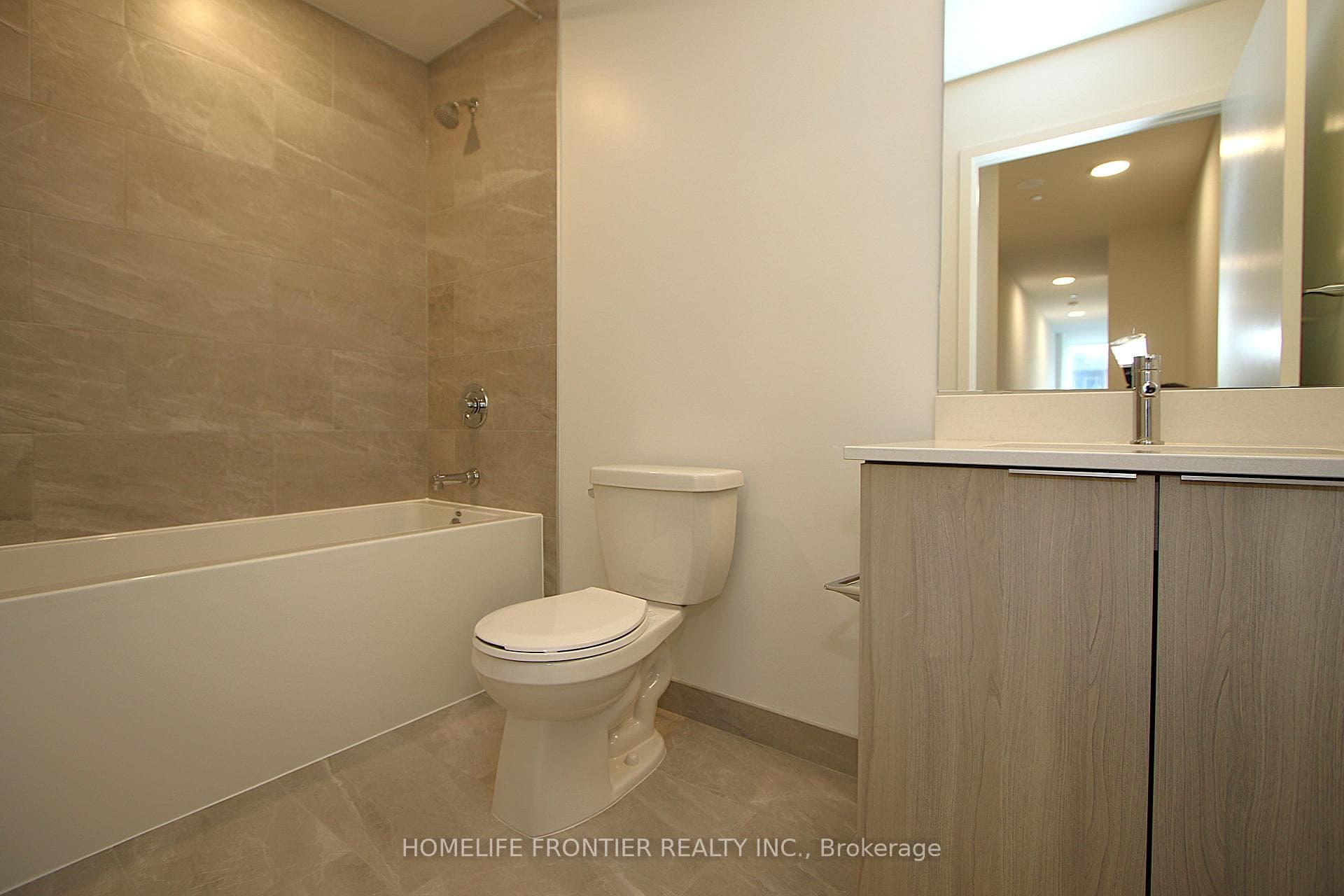 4 Pc Washroom
