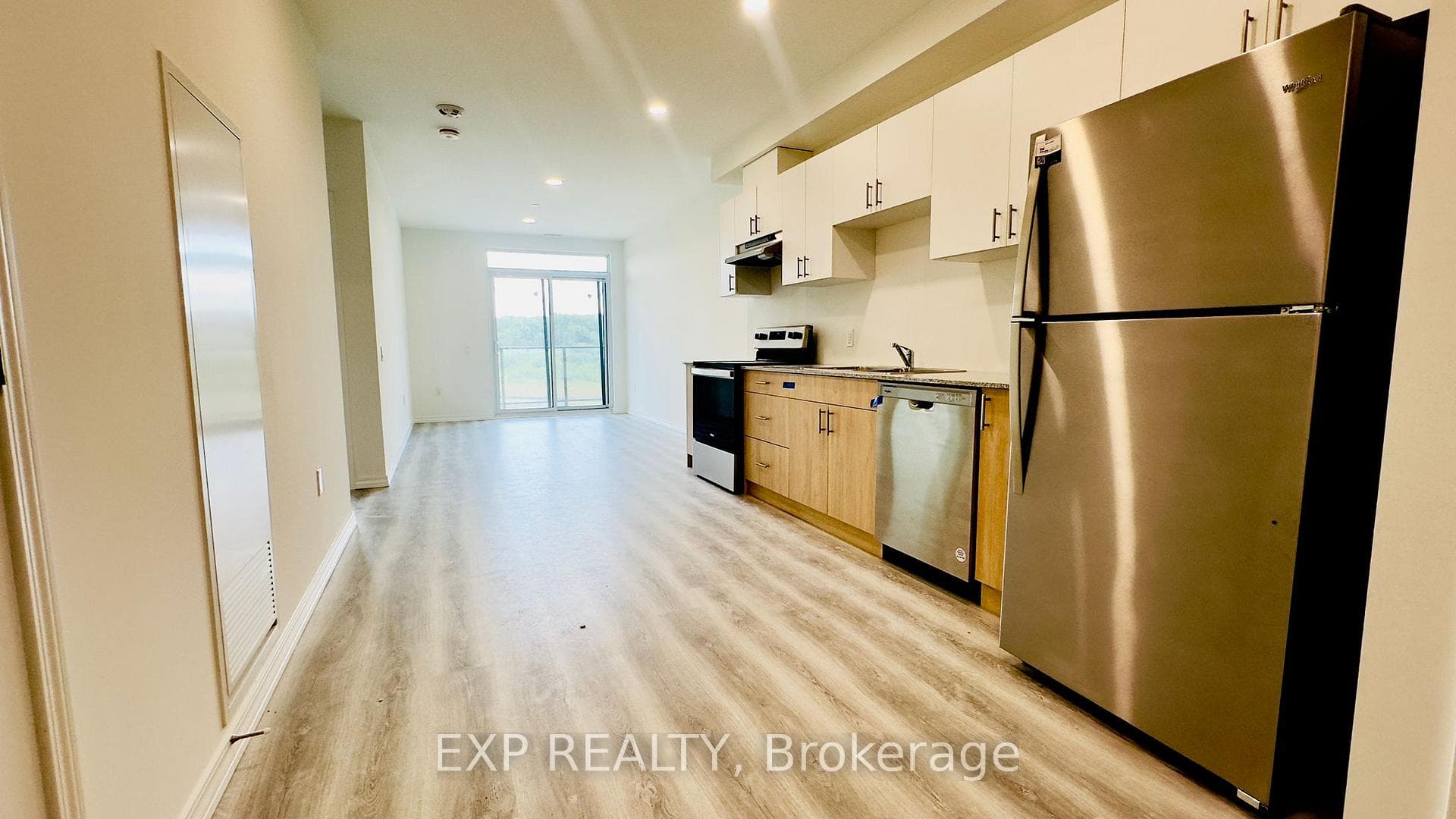 181 ELMIRA Road Unit 610B photo 8