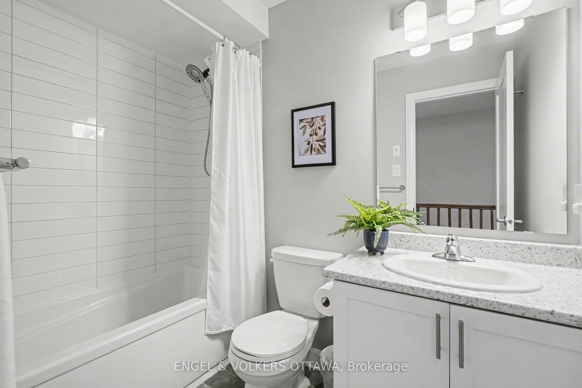 Main bathroom