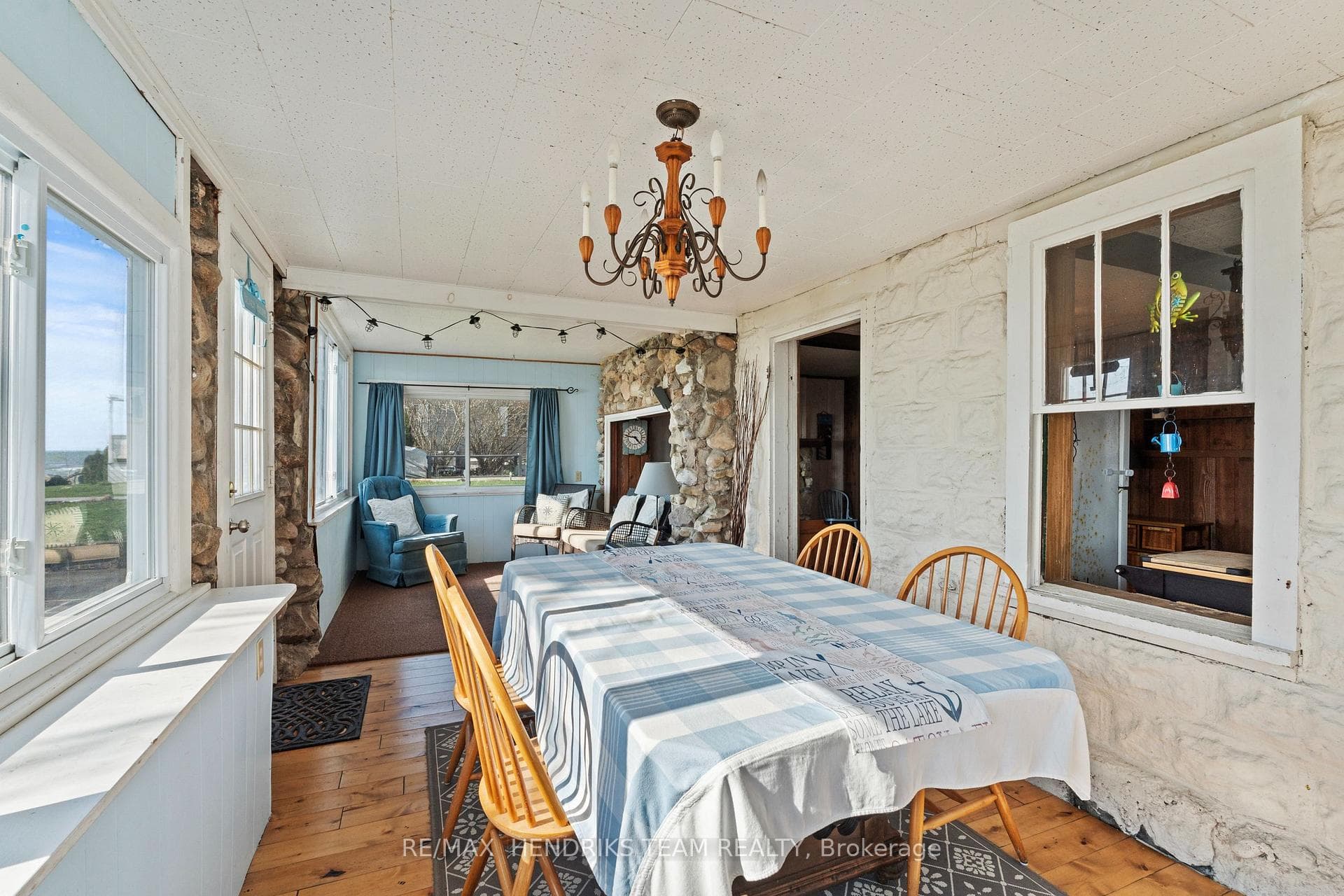 11273 Harbourview Road photo 19