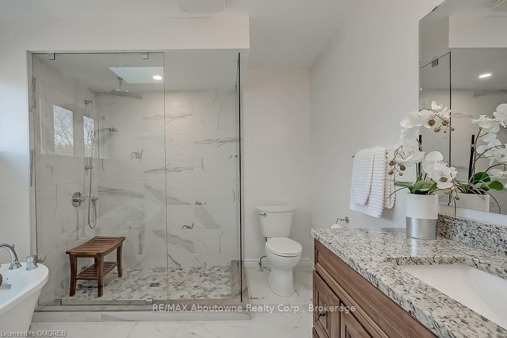 286 HAMILTON Drive Unit 1 photo 27