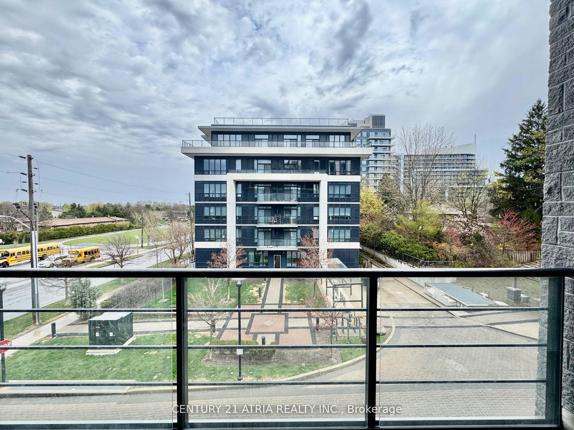 21 Clairtrell Road Unit 320 photo 23