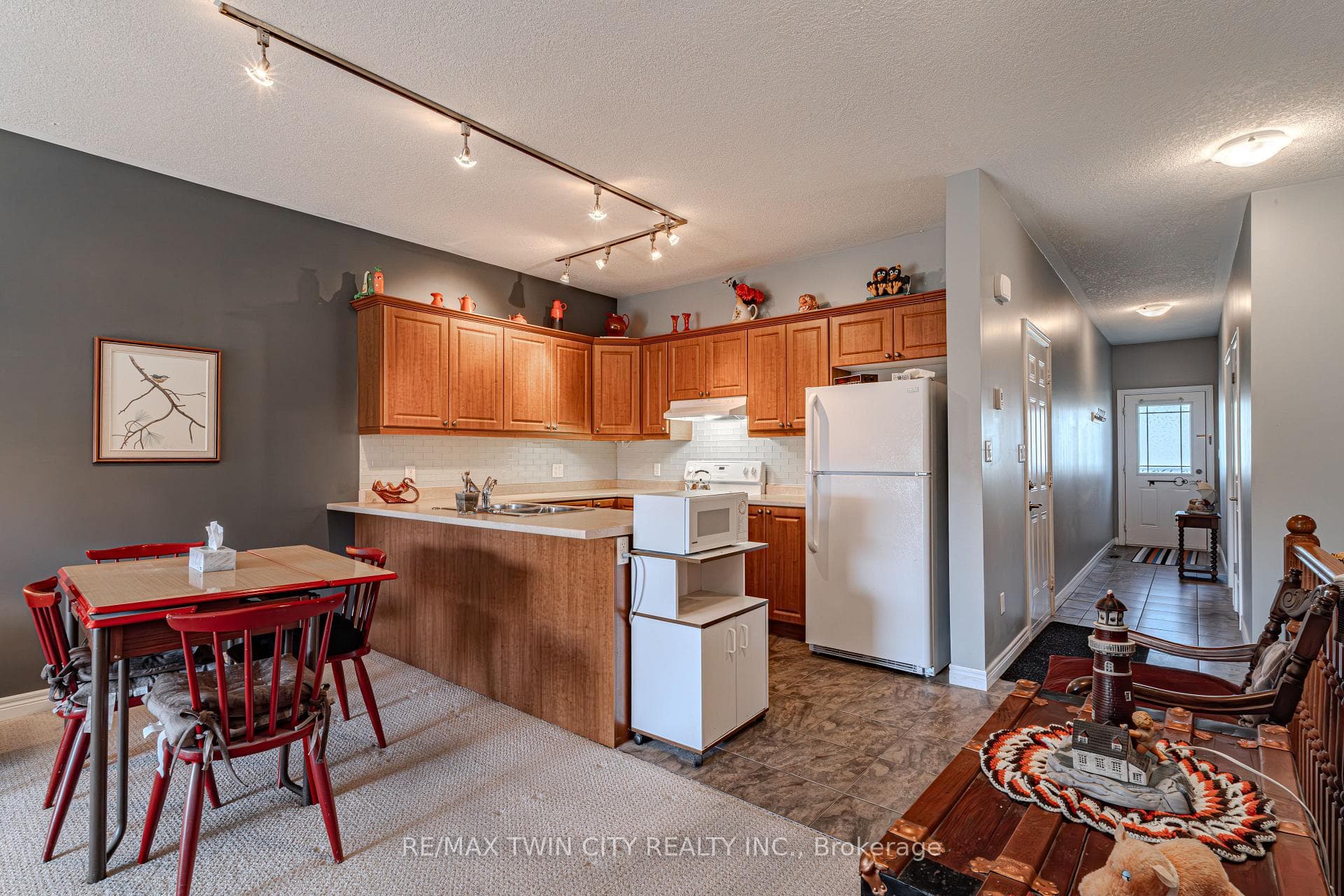 1038 Colborne Street Unit 19 photo 19