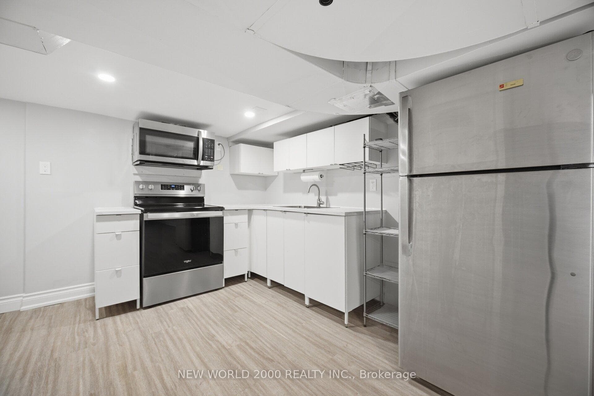 20 Rockwell Avenue photo 9