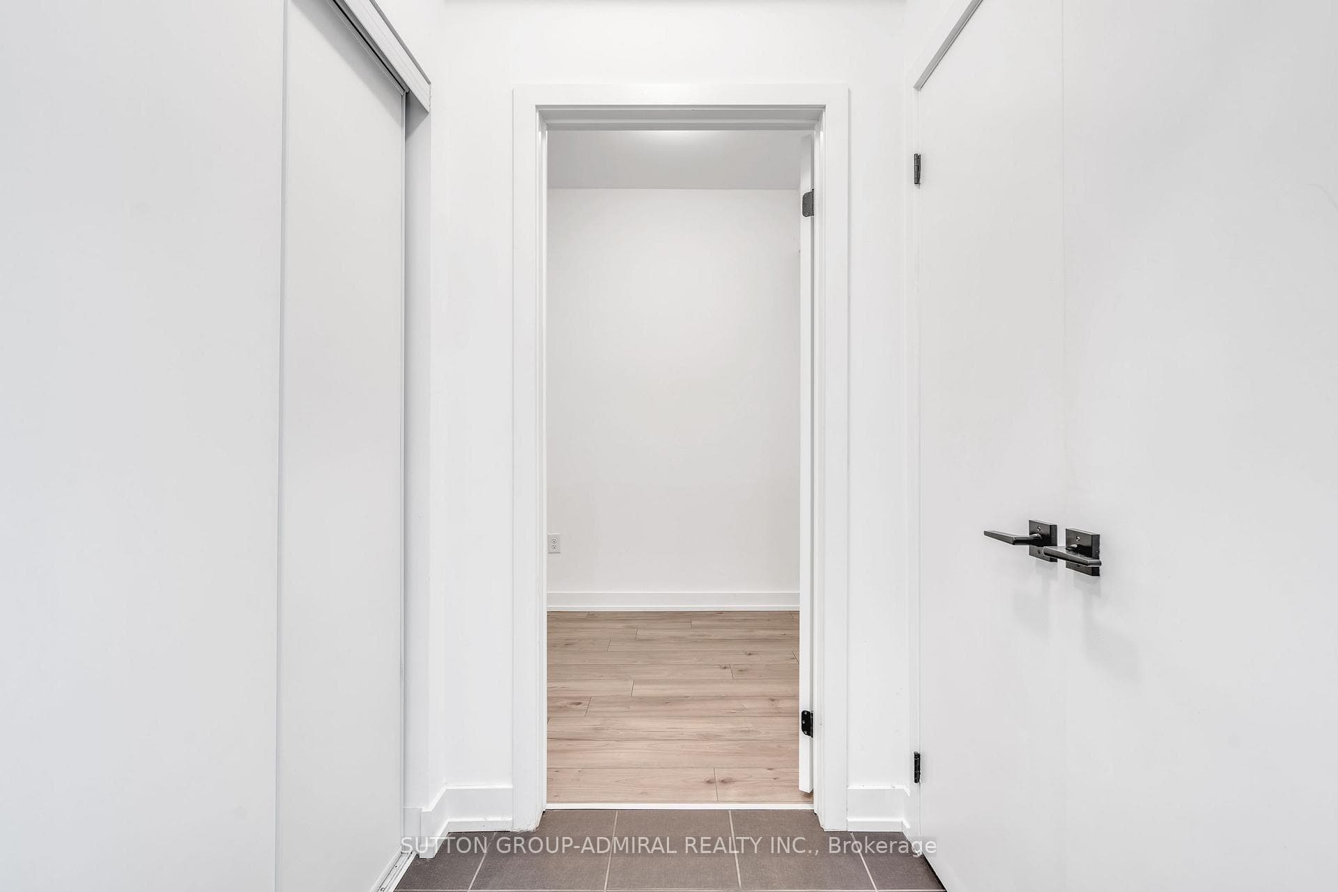 4 Spice Way Unit 111 photo 9