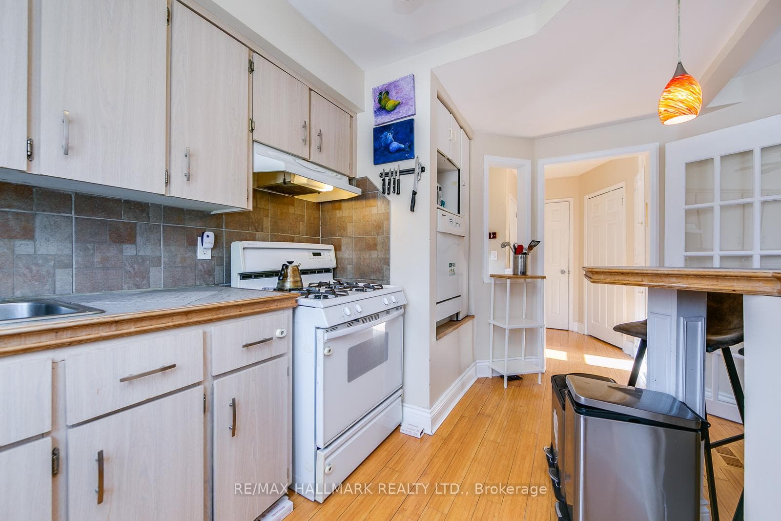 96 Hertle Avenue Unit Upper photo 14