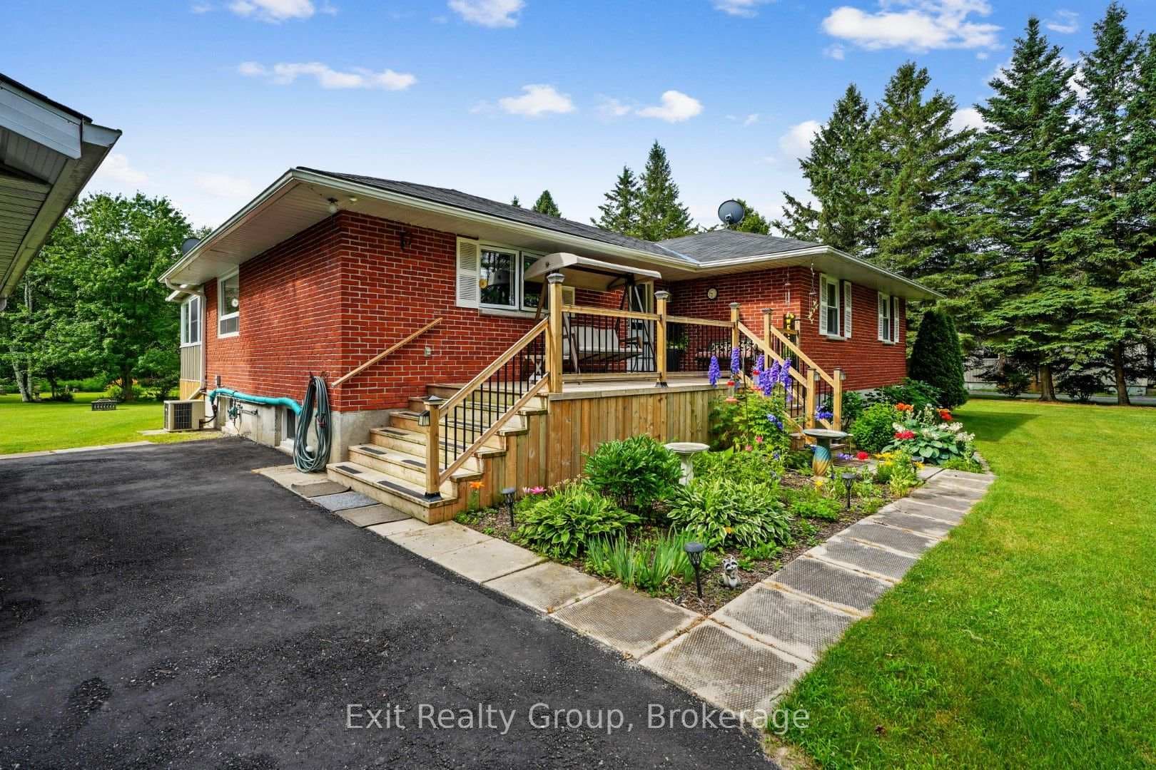 31 Birchwood Court photo 4