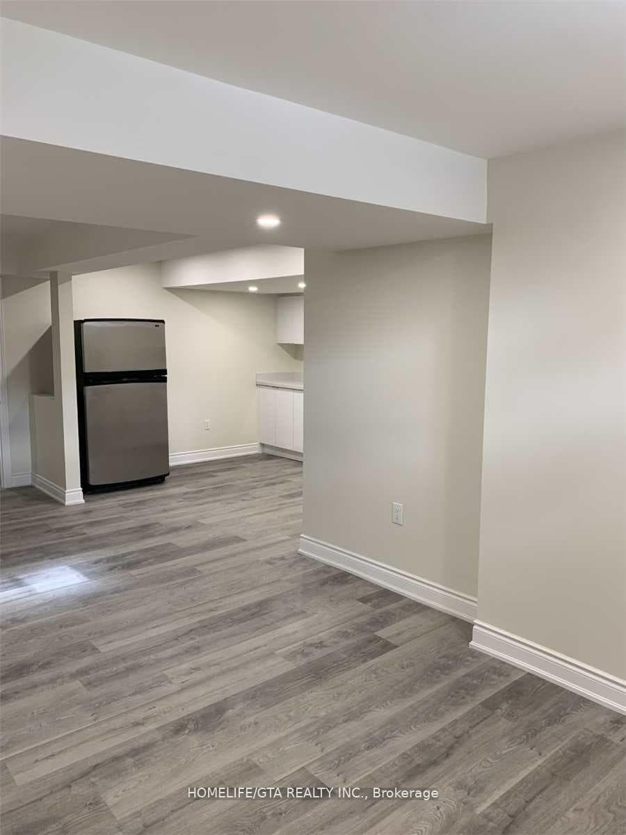 95 Ivy Glen Drive Unit Basement photo 4