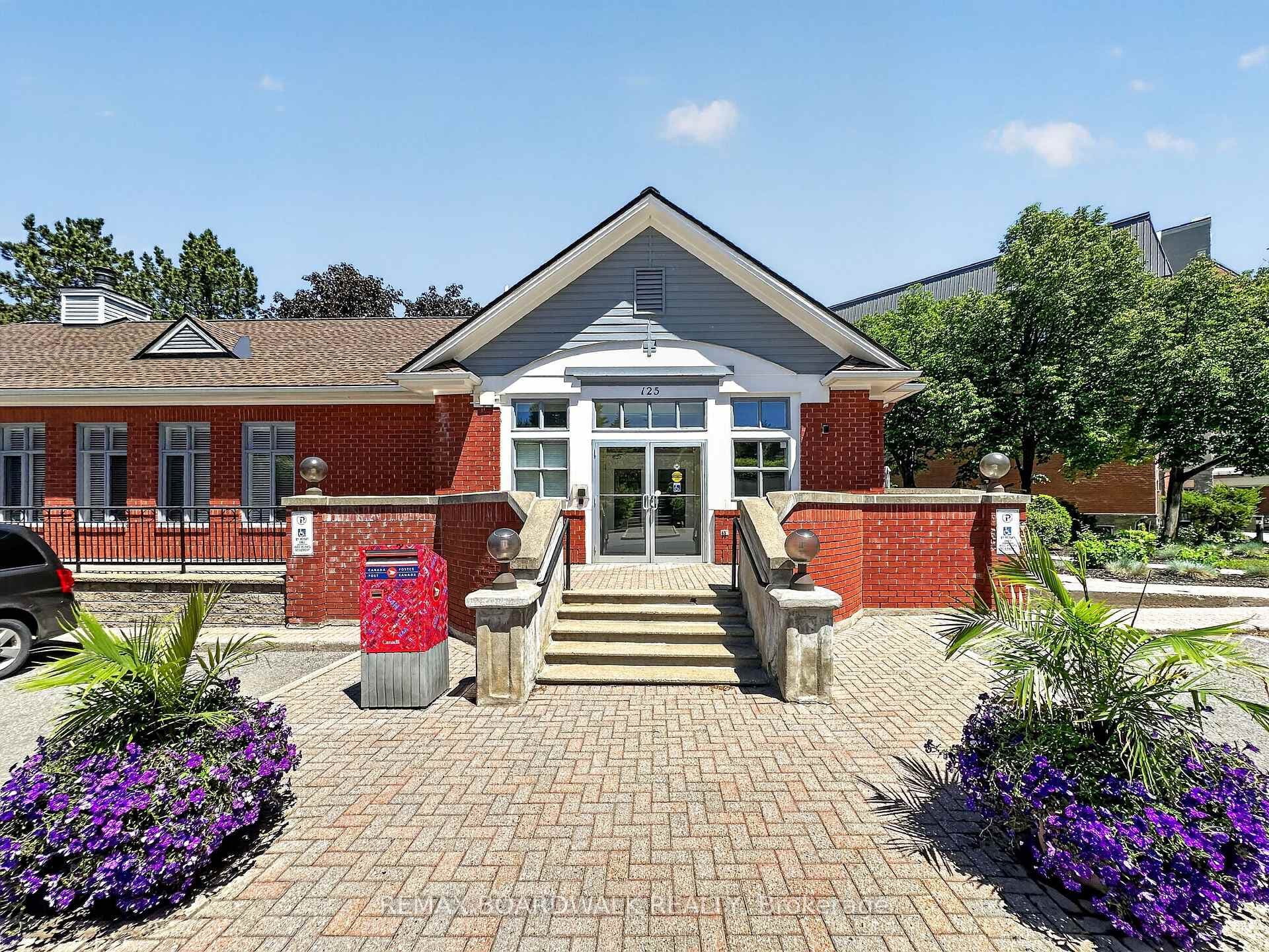 Community Centre/indoor pool/party and games room