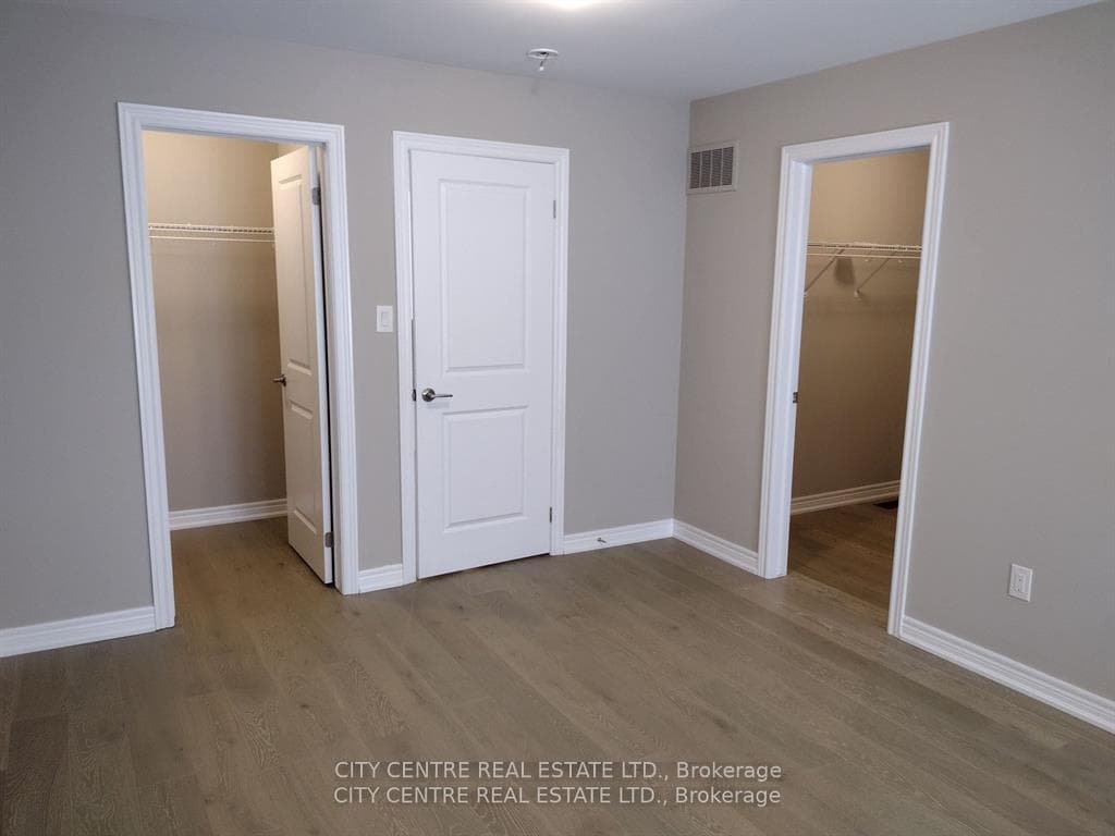 3329 Mockingbird Common Court photo 9