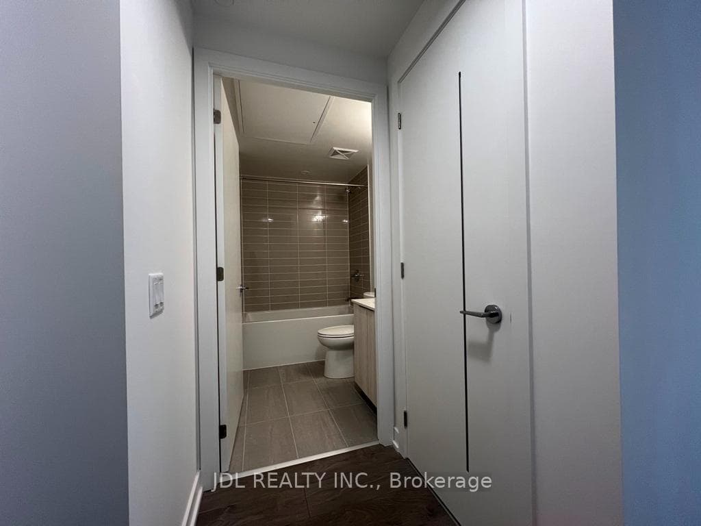 357 King Street Unit 2804 photo 12