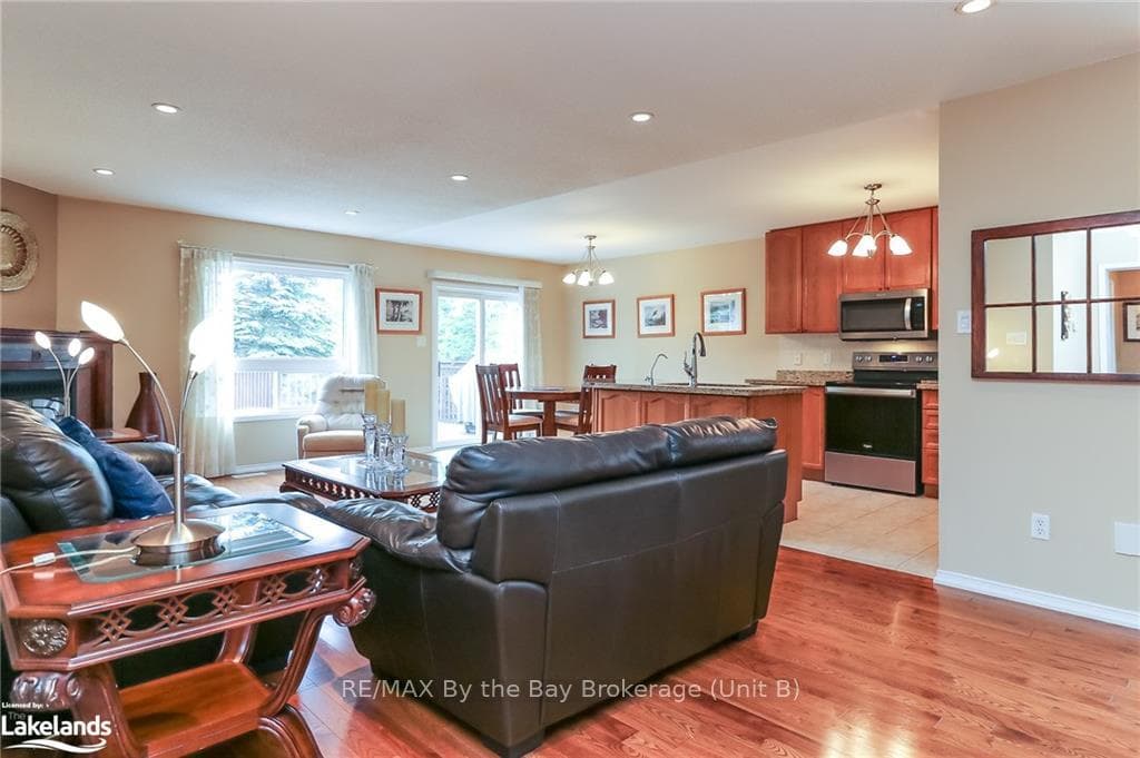34 CRANBERRY Heights photo 17