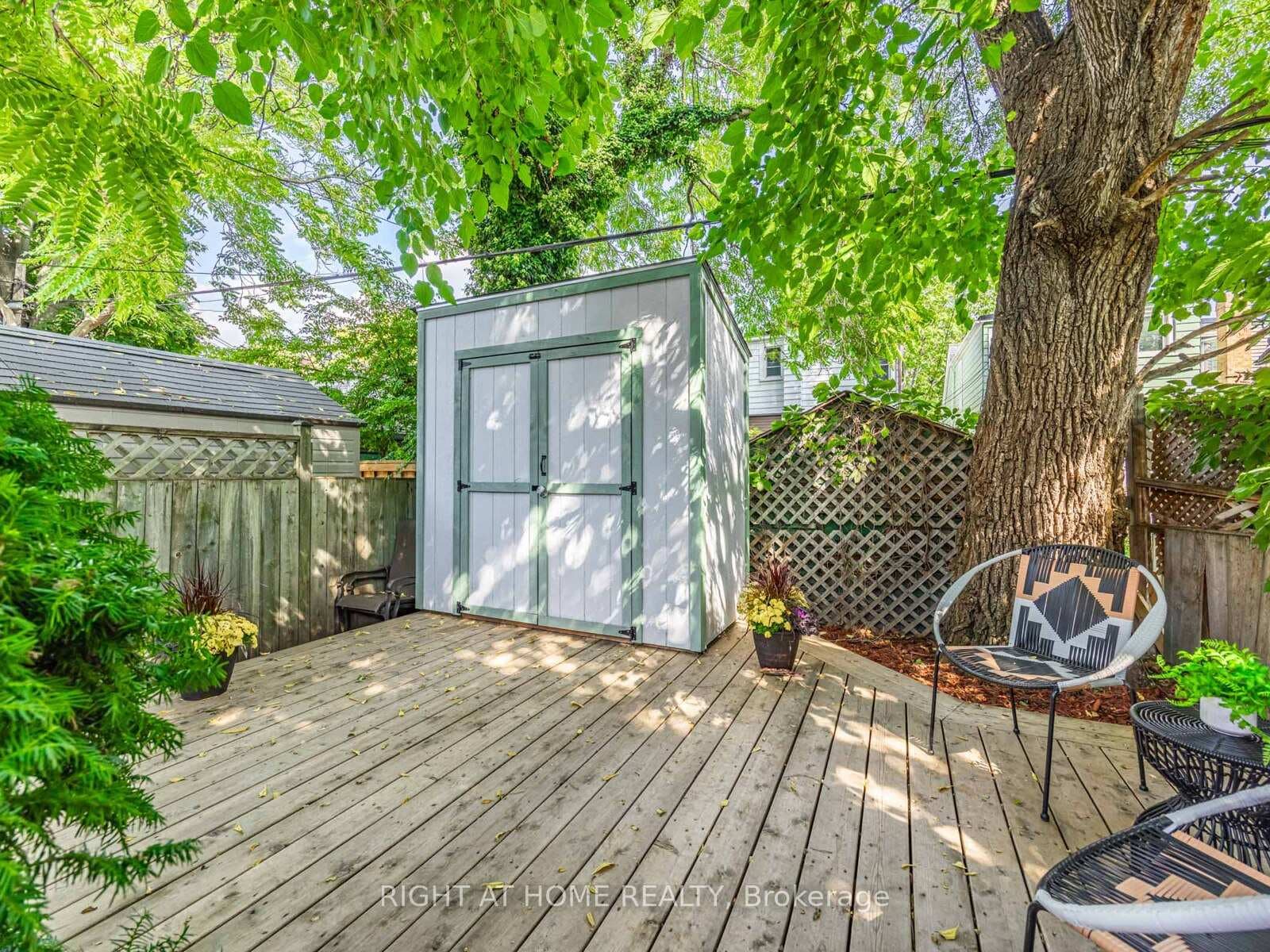 33 Wiley Avenue photo 26