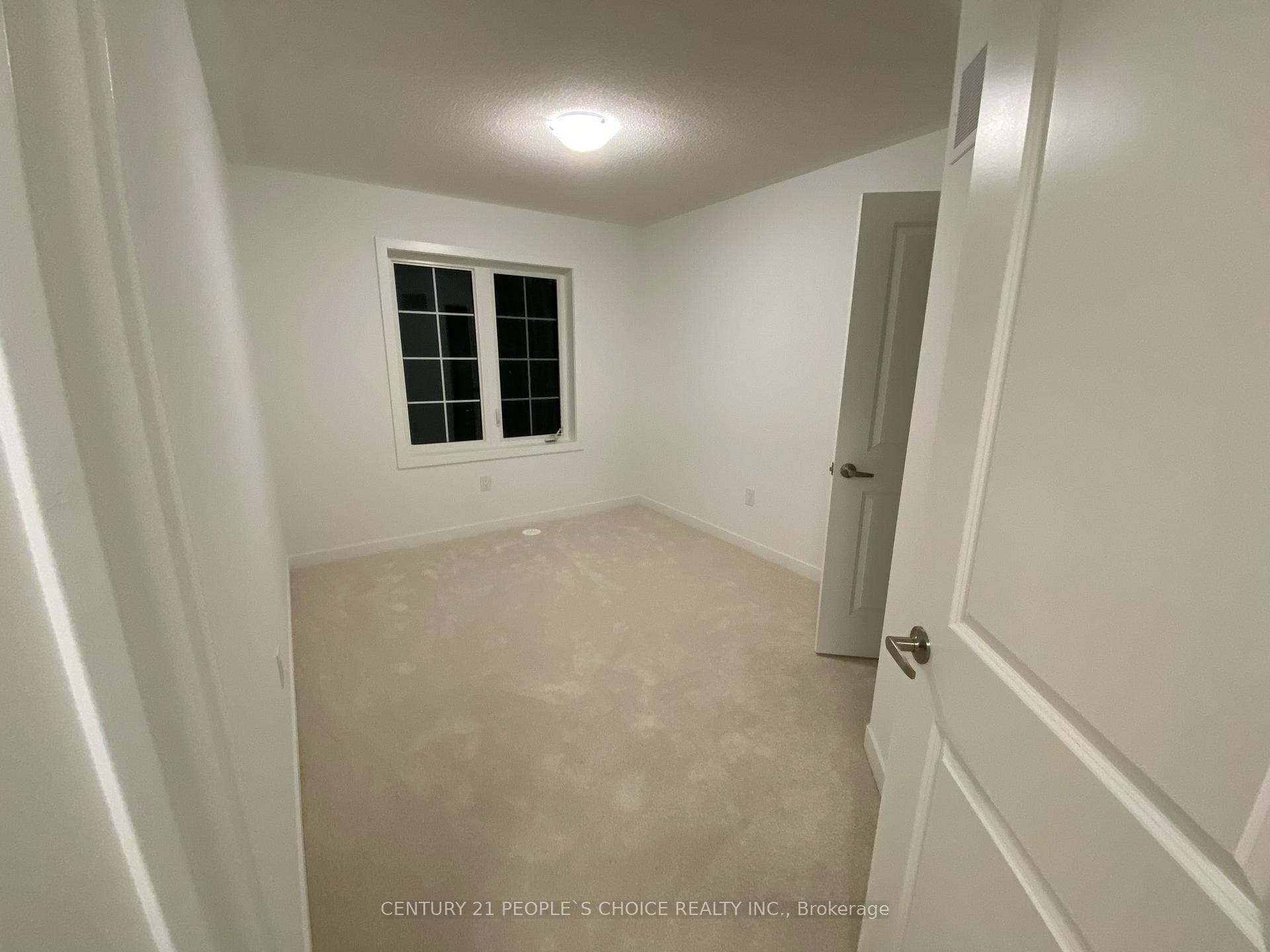 32 Selfridge Way photo 7