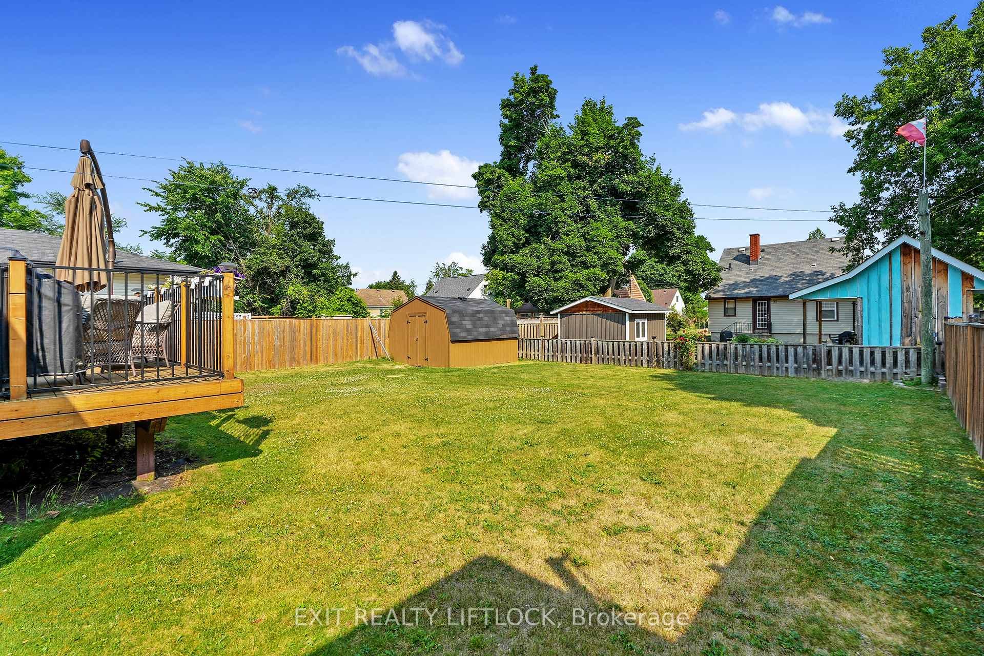 548 King George Street photo 30